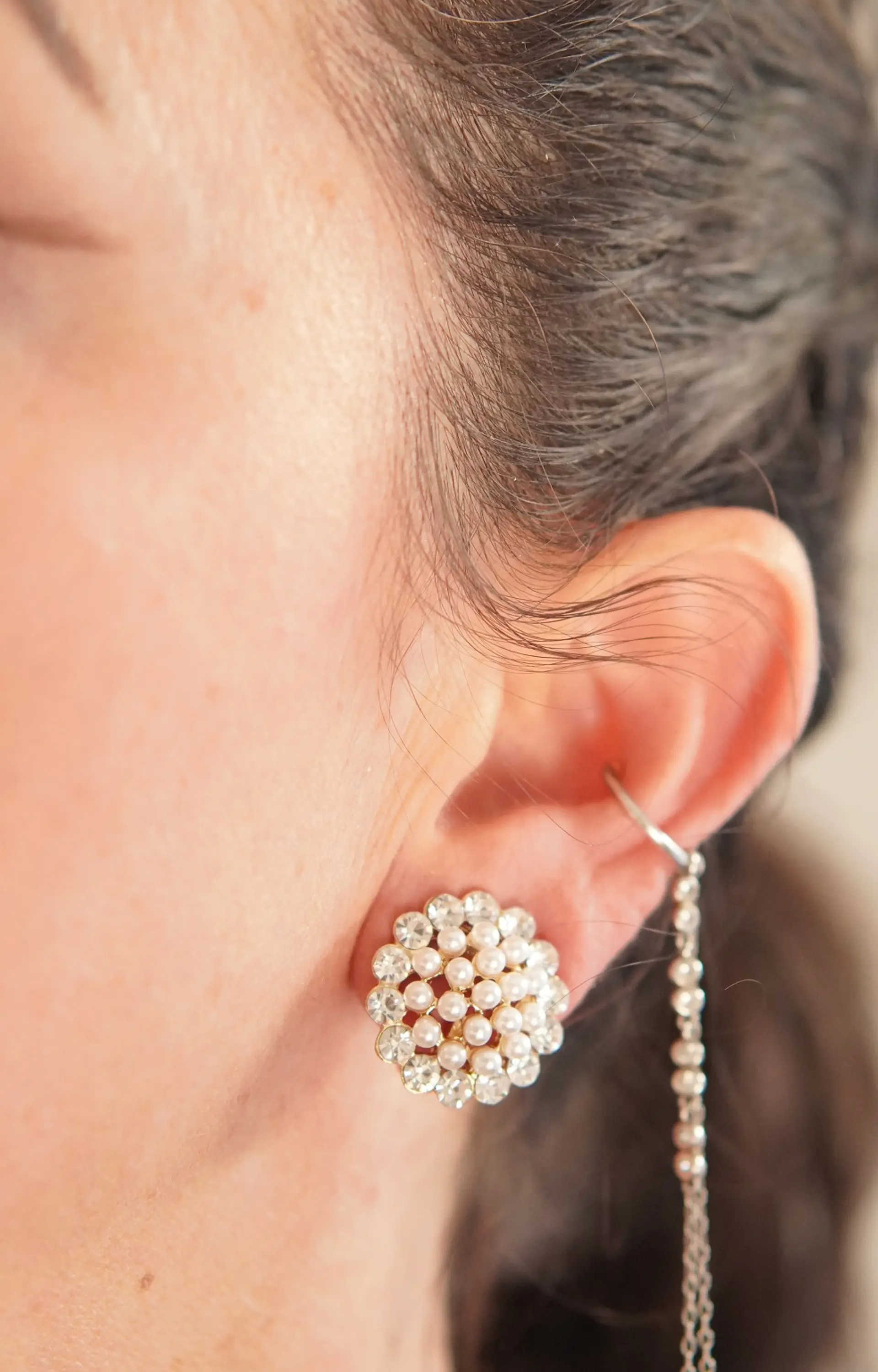 Aros perlas y zirconias sin perforacion bañado en oro 14k 3