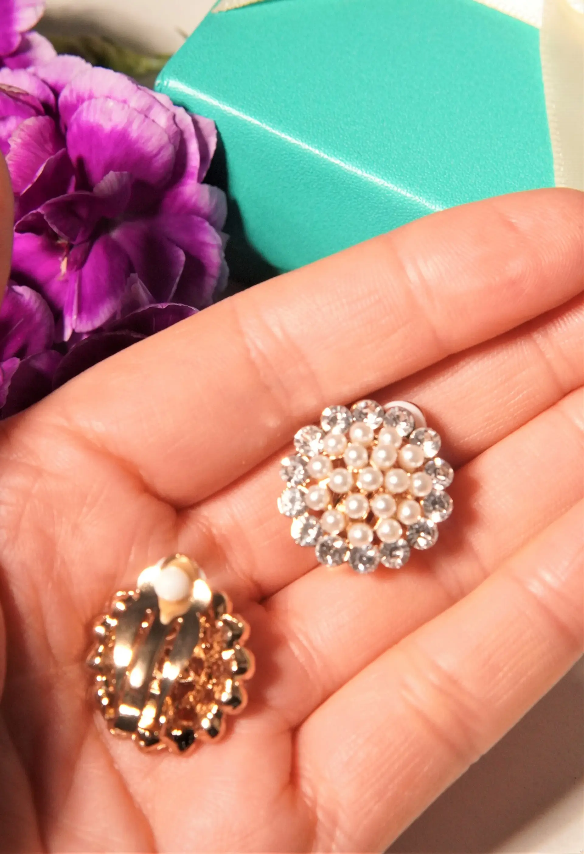 Aros perlas y zirconias sin perforacion bañado en oro 14k 7