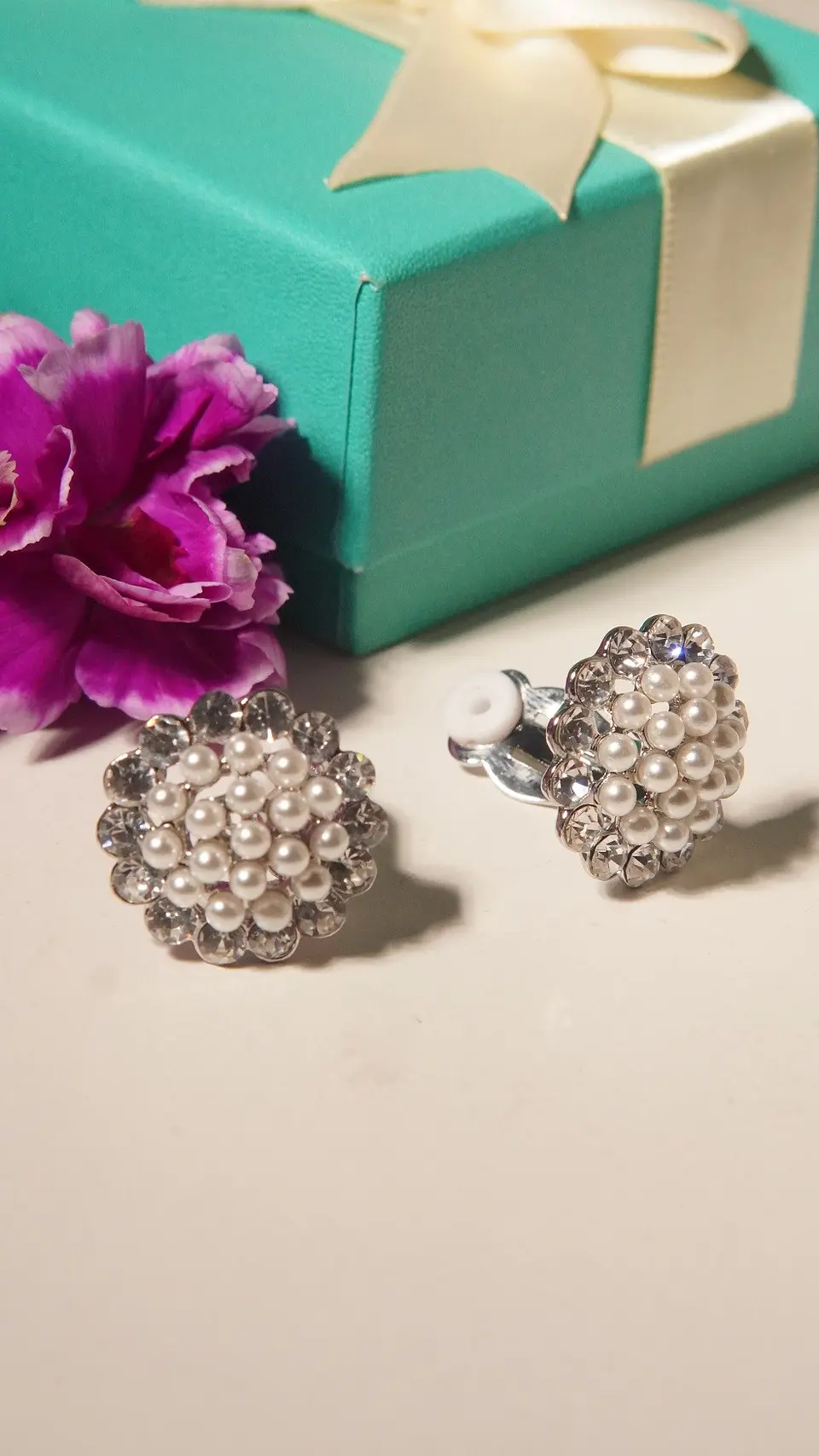 Aros sin perforacion perlas y zirconias sol y brillo plateados 8