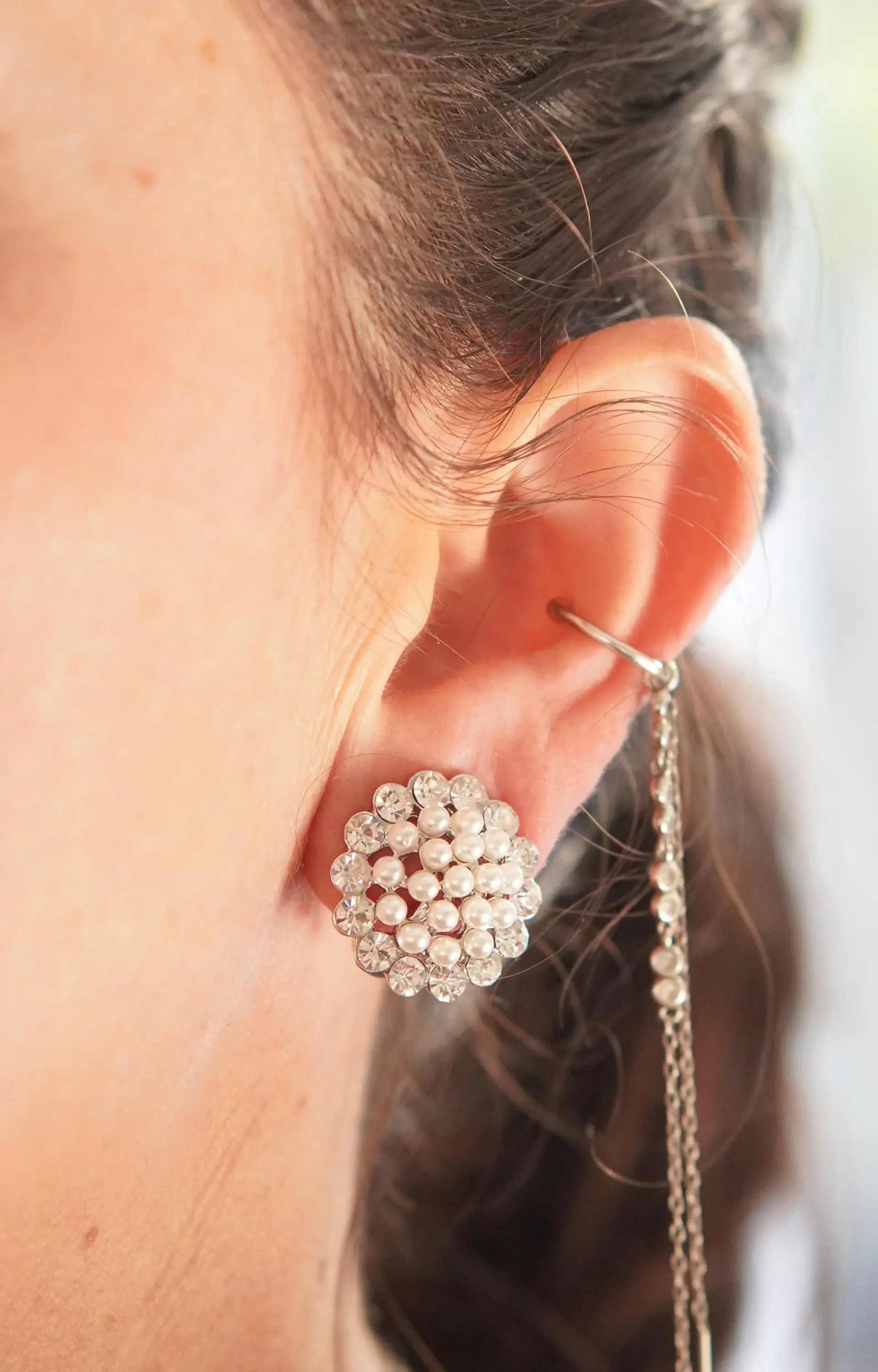 Aros sin perforacion perlas y zirconias sol y brillo plateados 3