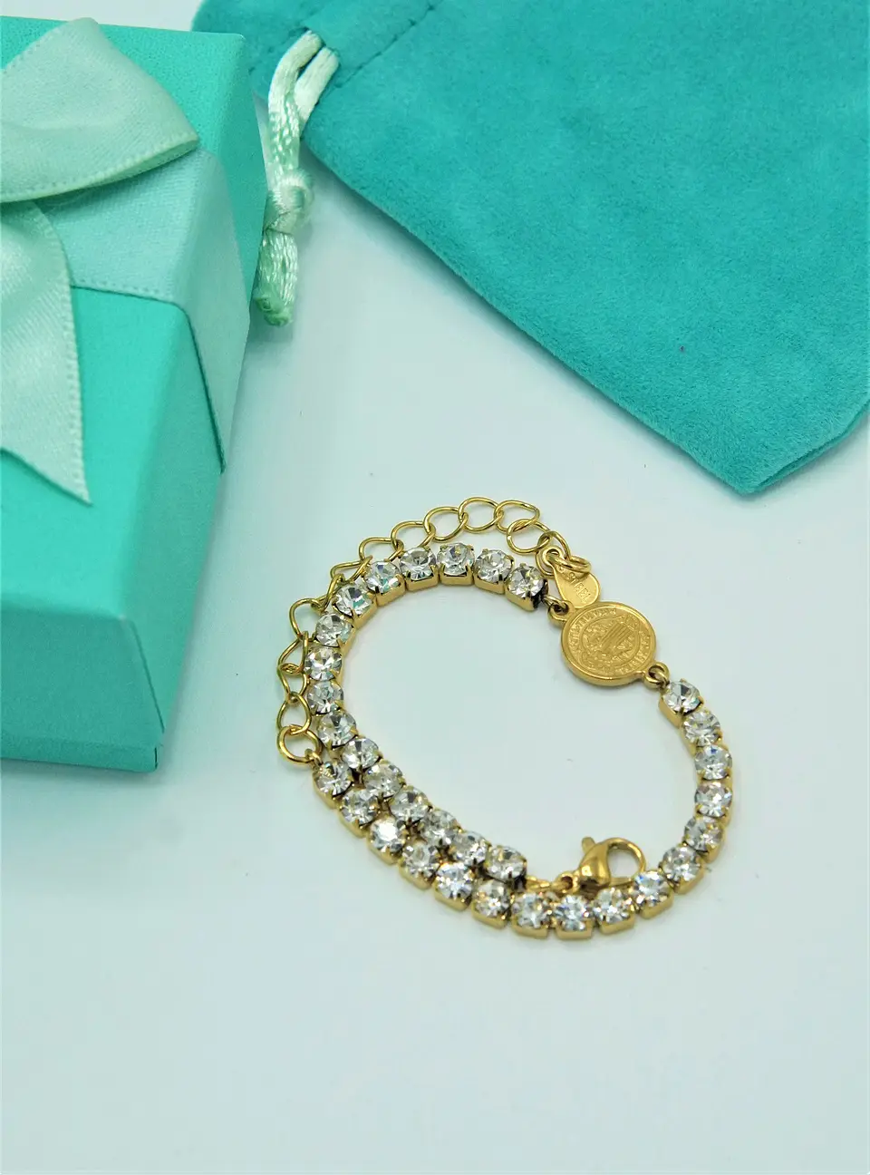 Pulsera San benito ajustable con zirconias chapada en oro 18k 7