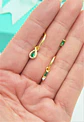 Pack de aros Diana zirconias verdes bañado en oro  - Miniatura 3