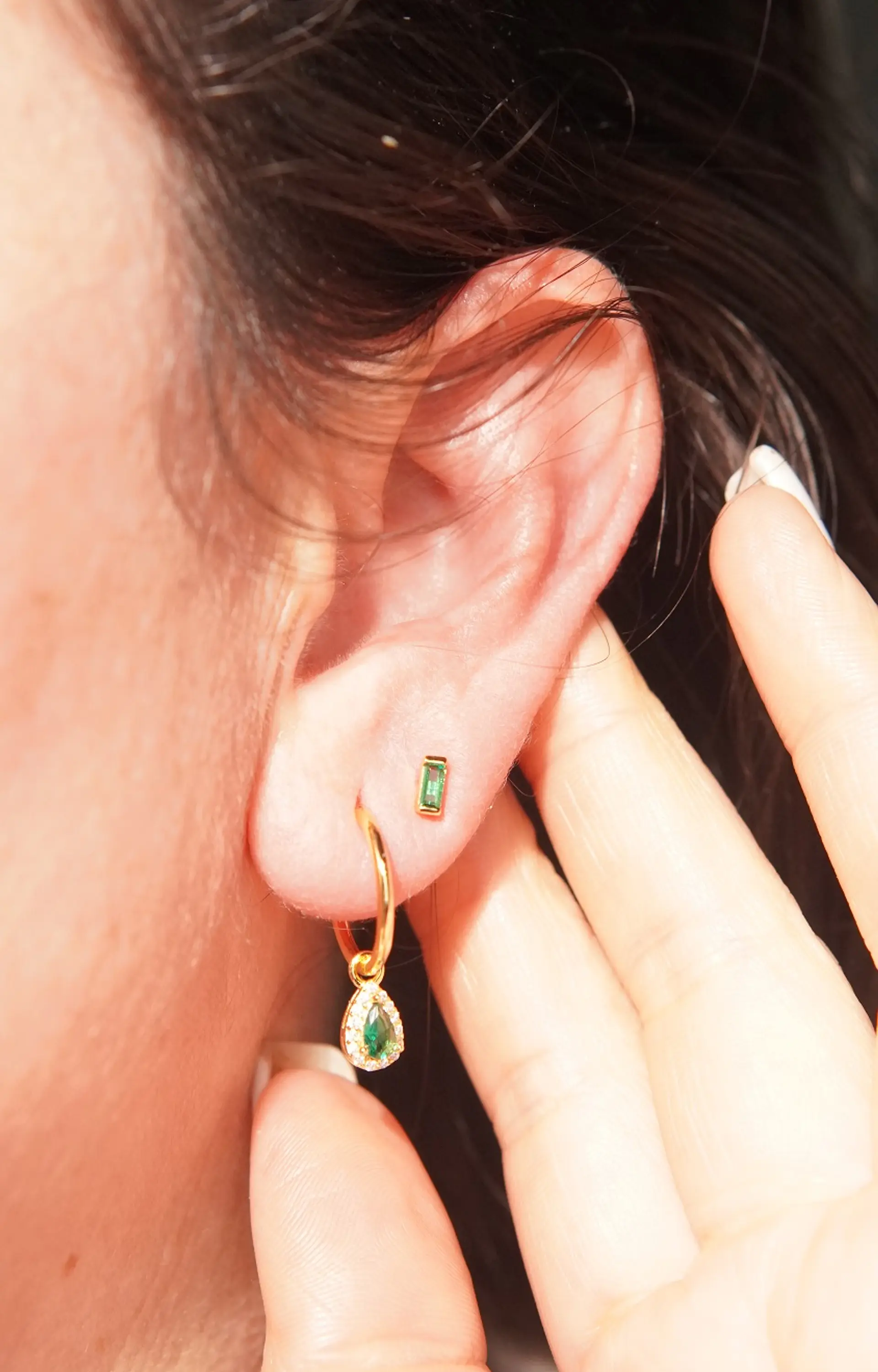 Pack de aros Diana zirconias verdes bañado en oro  6