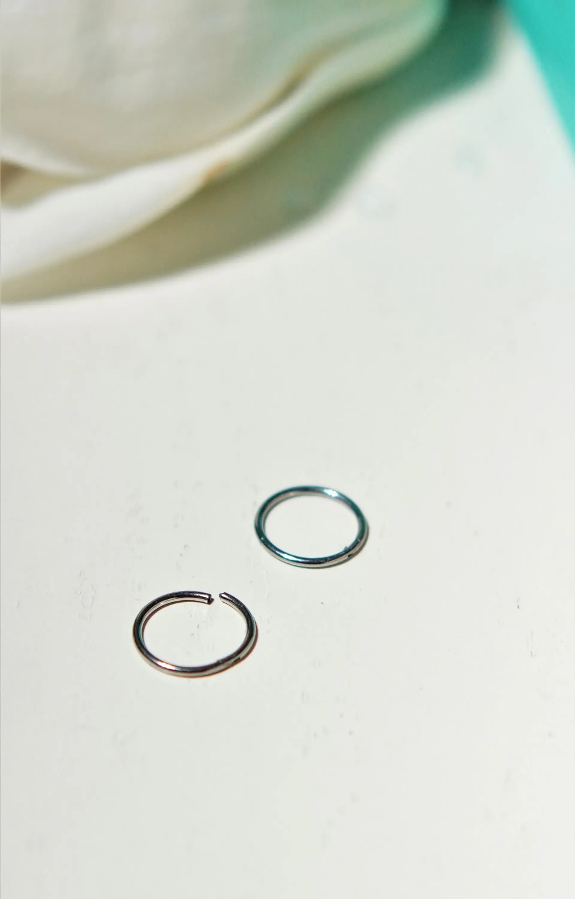 Argollas Clicker 8mm 20g Acero Quirurgico Plateadas Ligeras 8