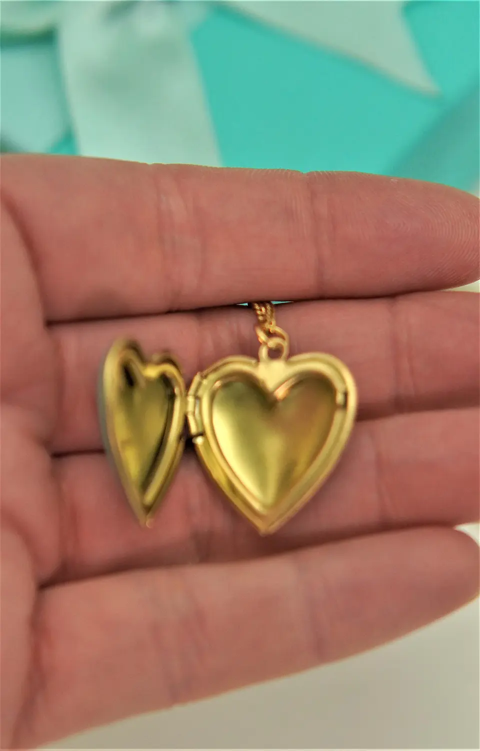 Relicario corazon MAMA turquesa chapado en oro 18k 9