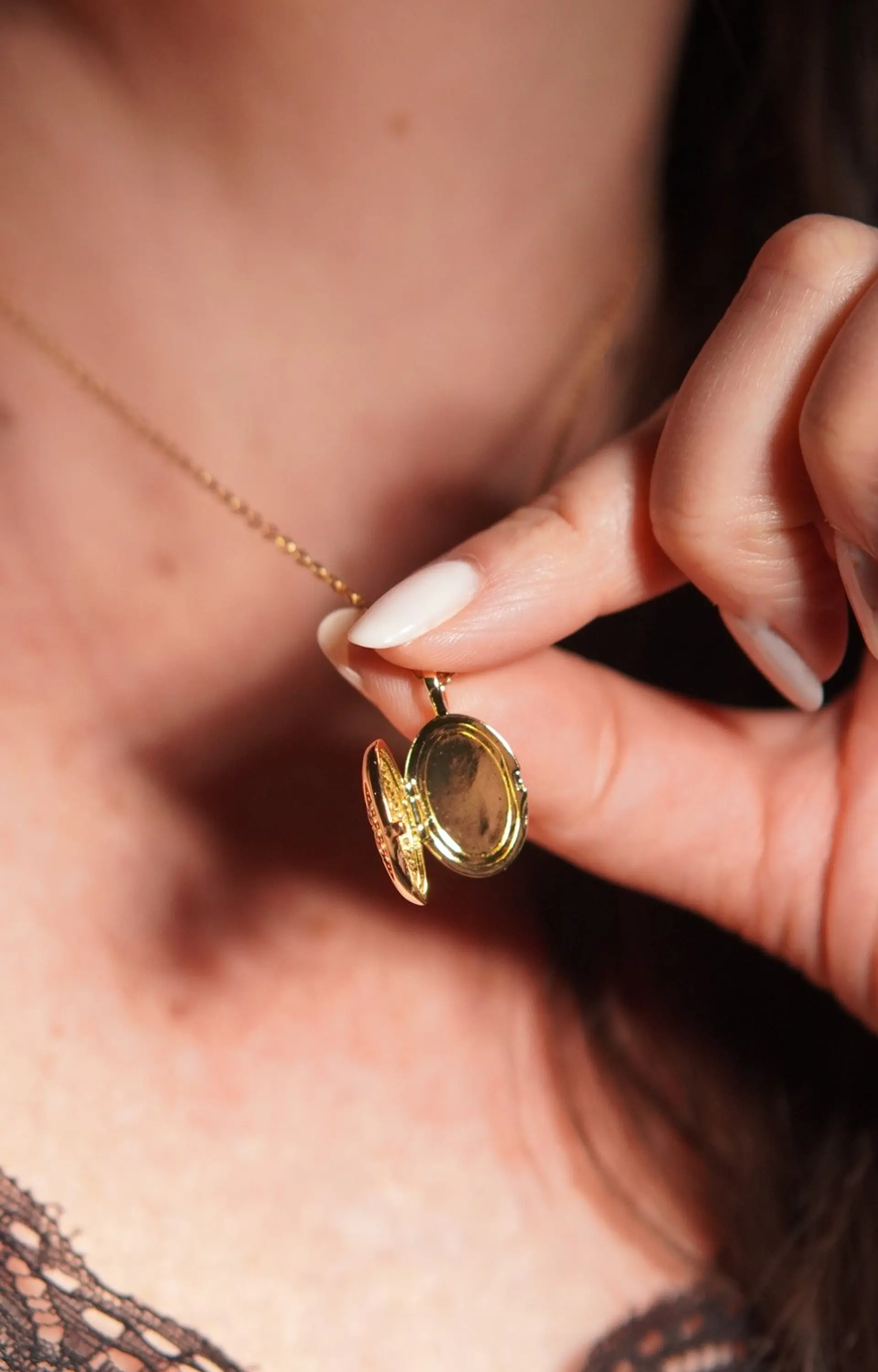 Relicario Lilian luna estrella zirconias Chapado en oro 18k 8