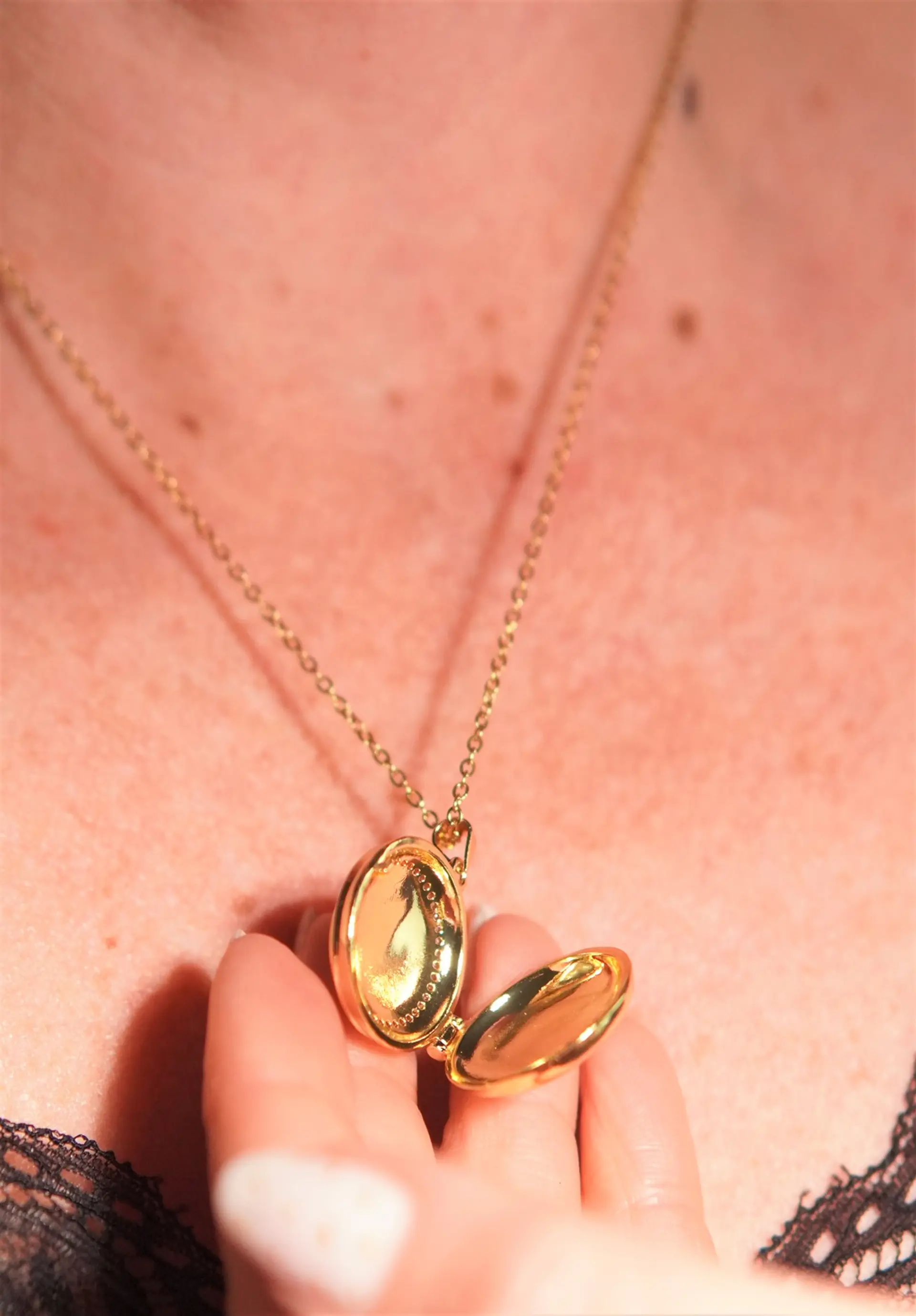 Relicario virgen Maria zirconias chapado en oro 18k 5