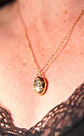Relicario hiedras zirconias chapado en oro 18k - Miniatura 2