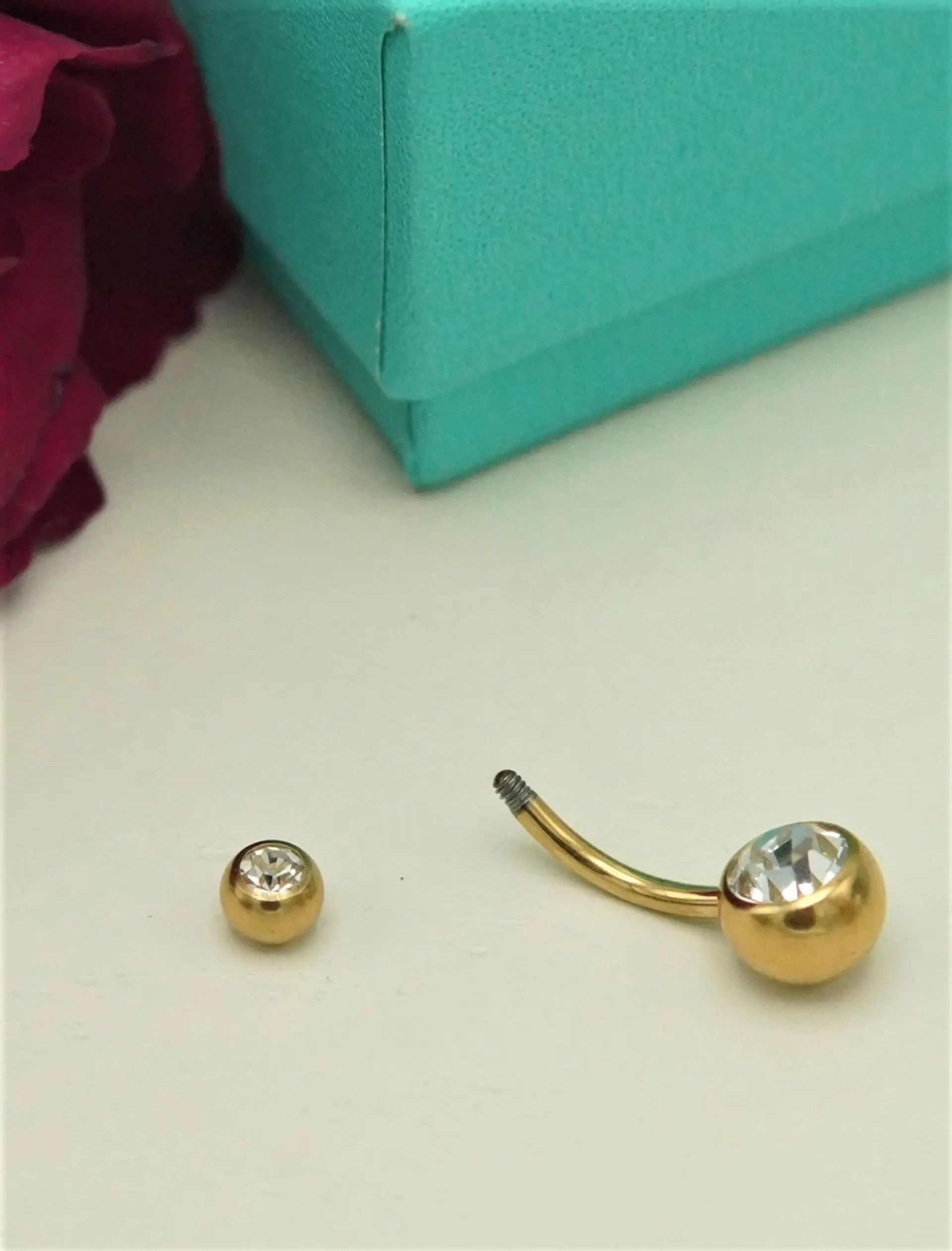 Piercing ombligo navel 14G 10mm Titanio ASTM 136 chapado en oro 18k 6