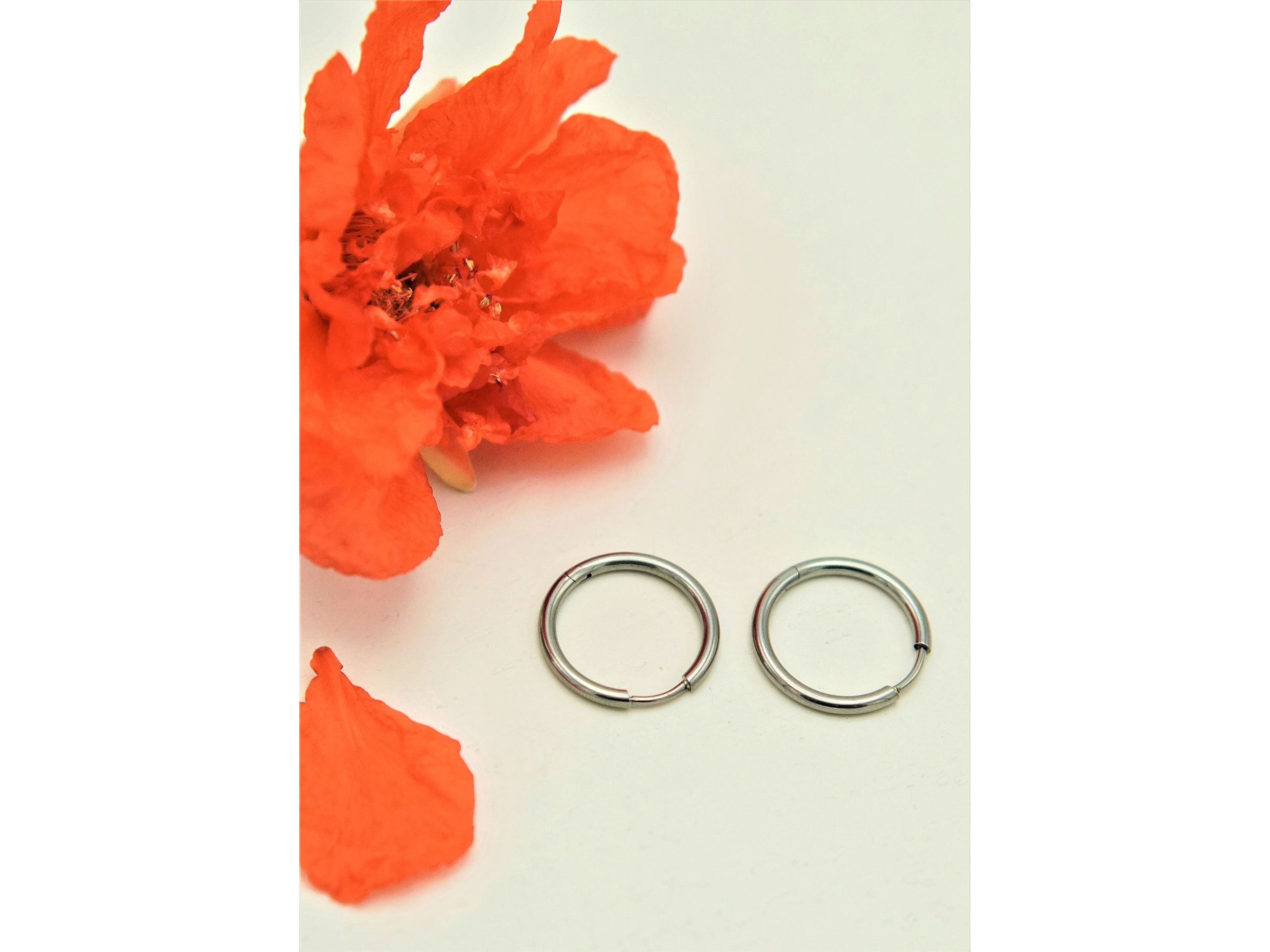 Argollas finas lisas 16mm Titanio ASTM F136 8