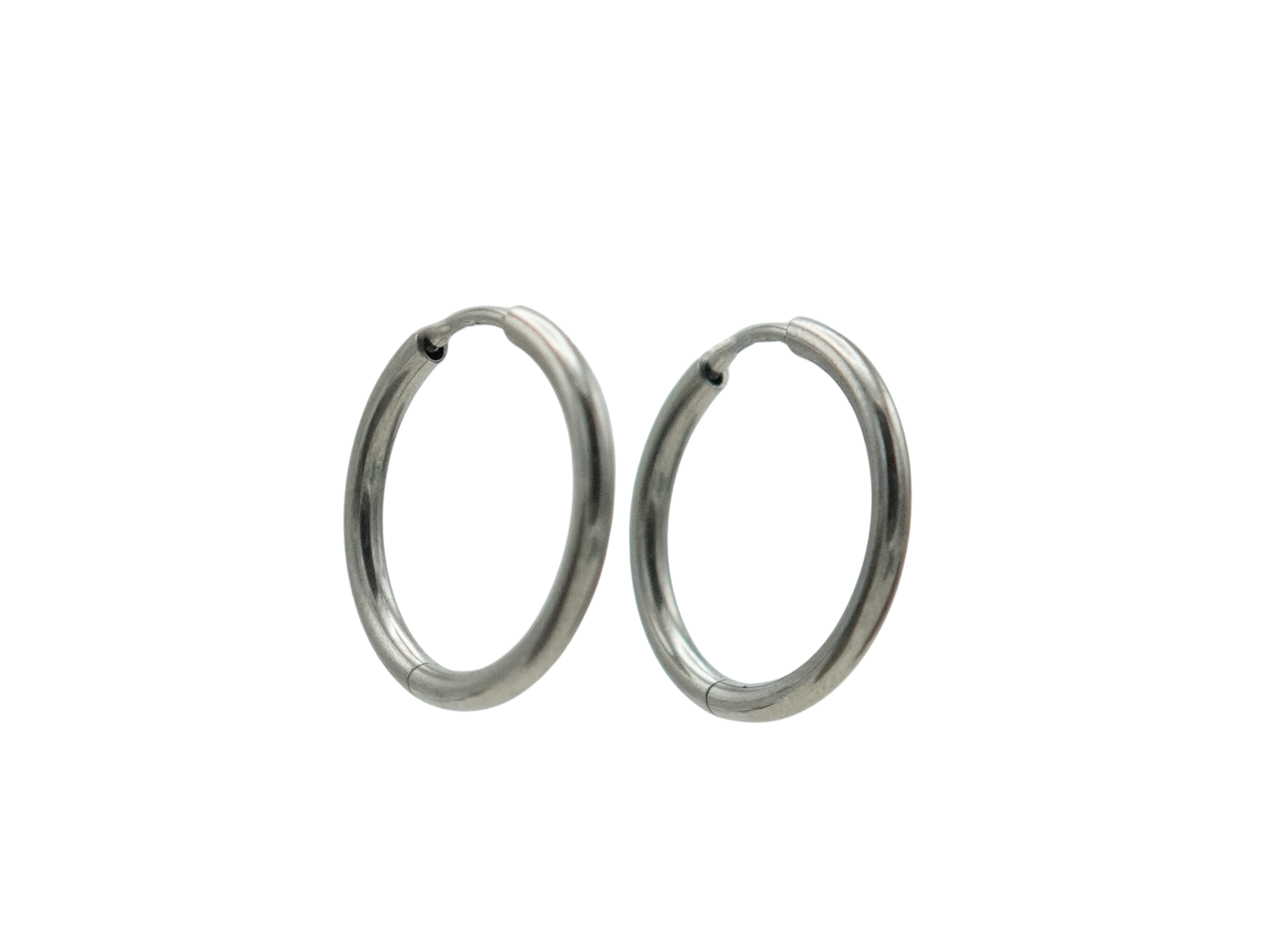 Argollas finas lisas 16mm Titanio ASTM F136 11