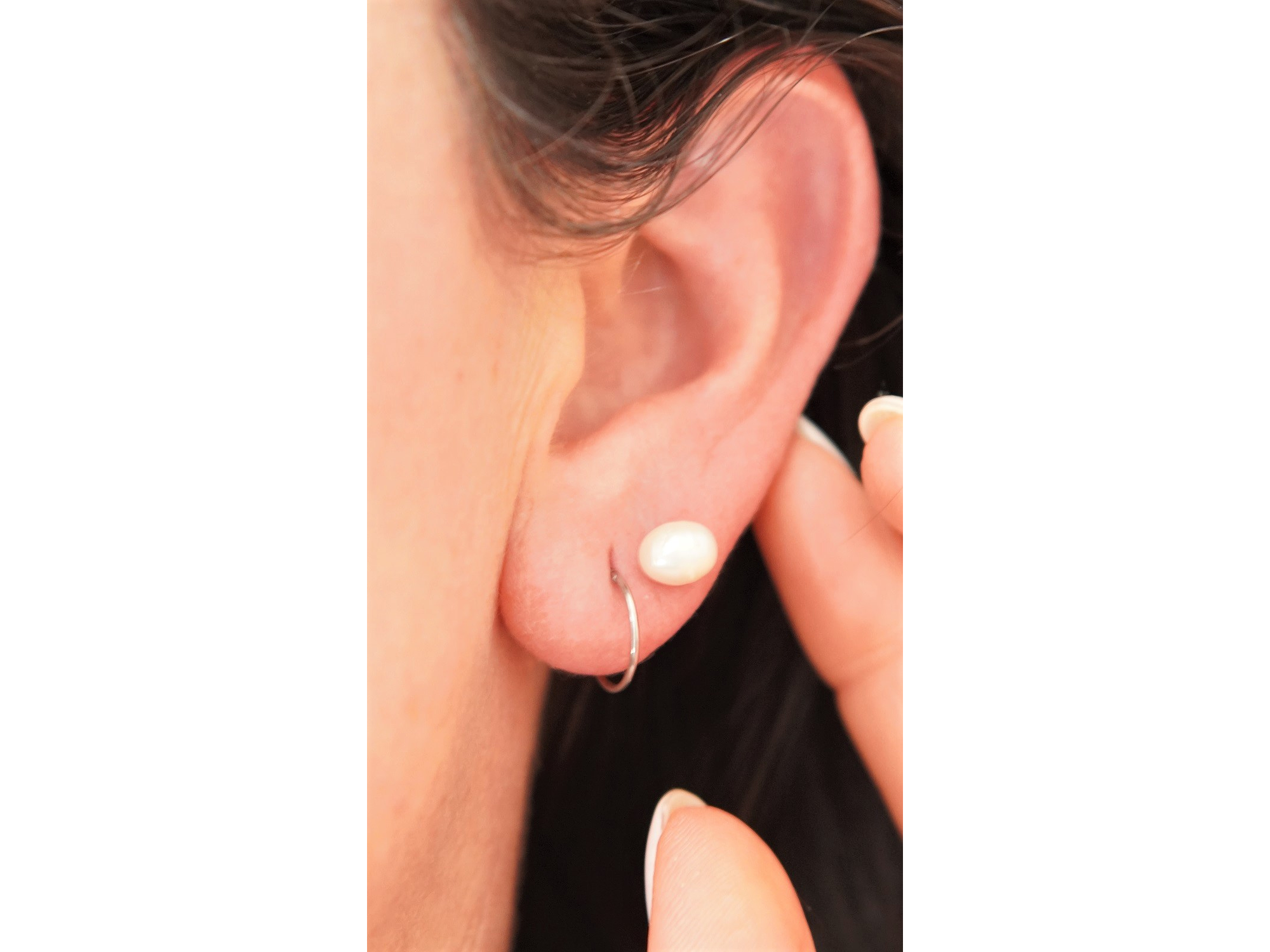 Aros Muriel perlas de rio 7mm titanio ASTM F136 Riviere 4