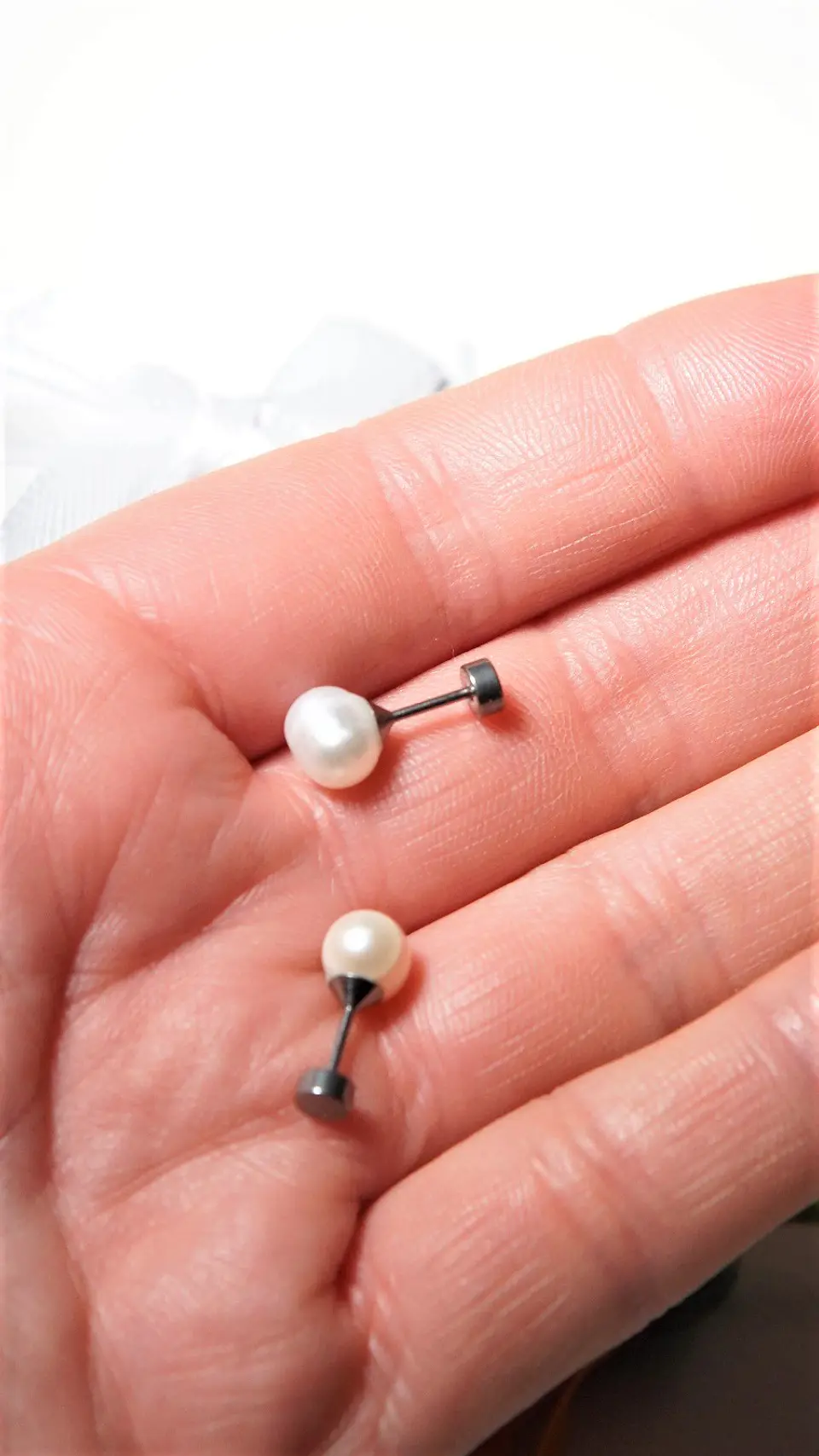 Aros Muriel perlas de rio 7mm titanio ASTM F136 Riviere 9