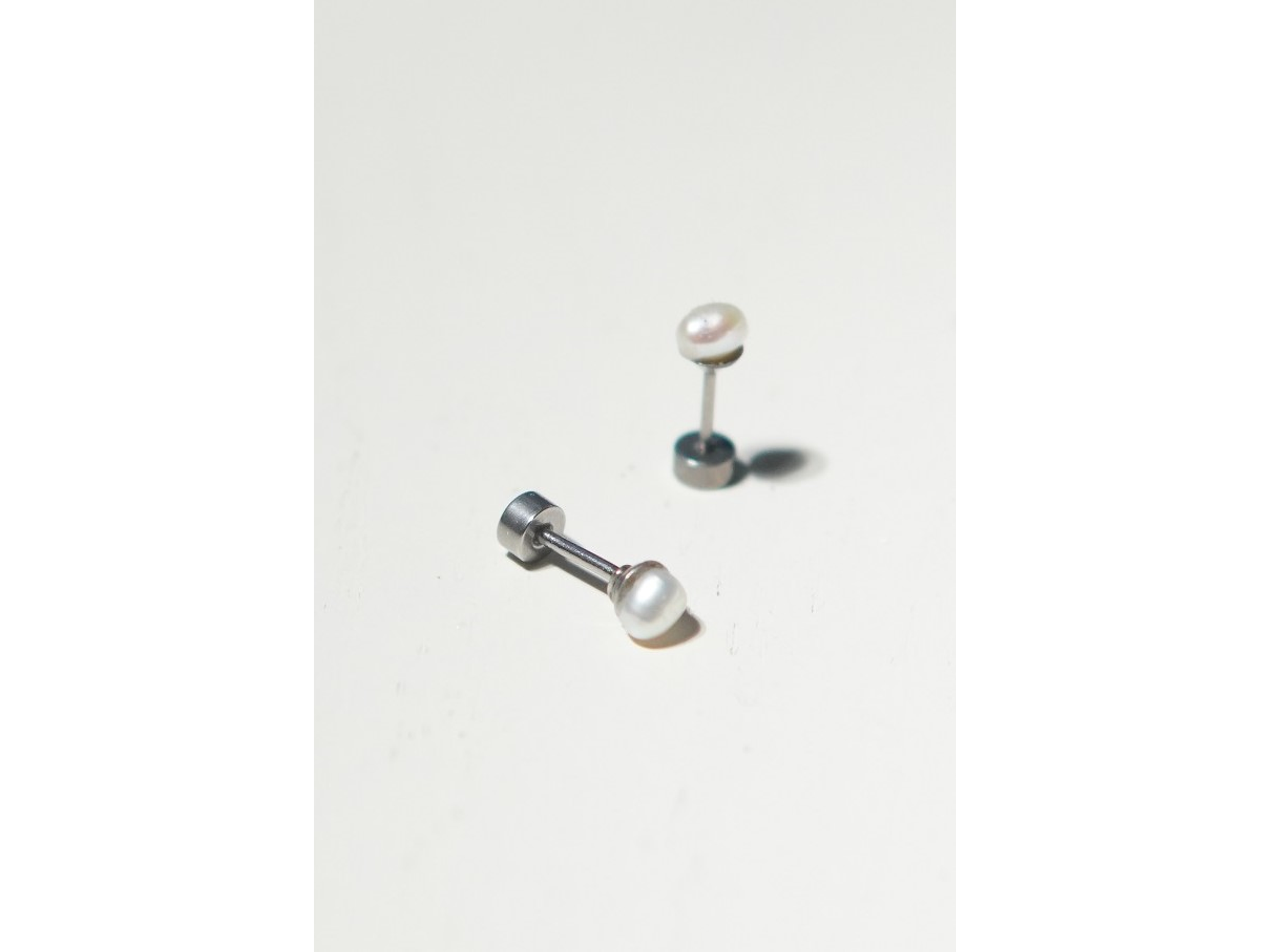 Aros Marisa perlas de rio 3mm titanio ASTM F136 Riviere 7