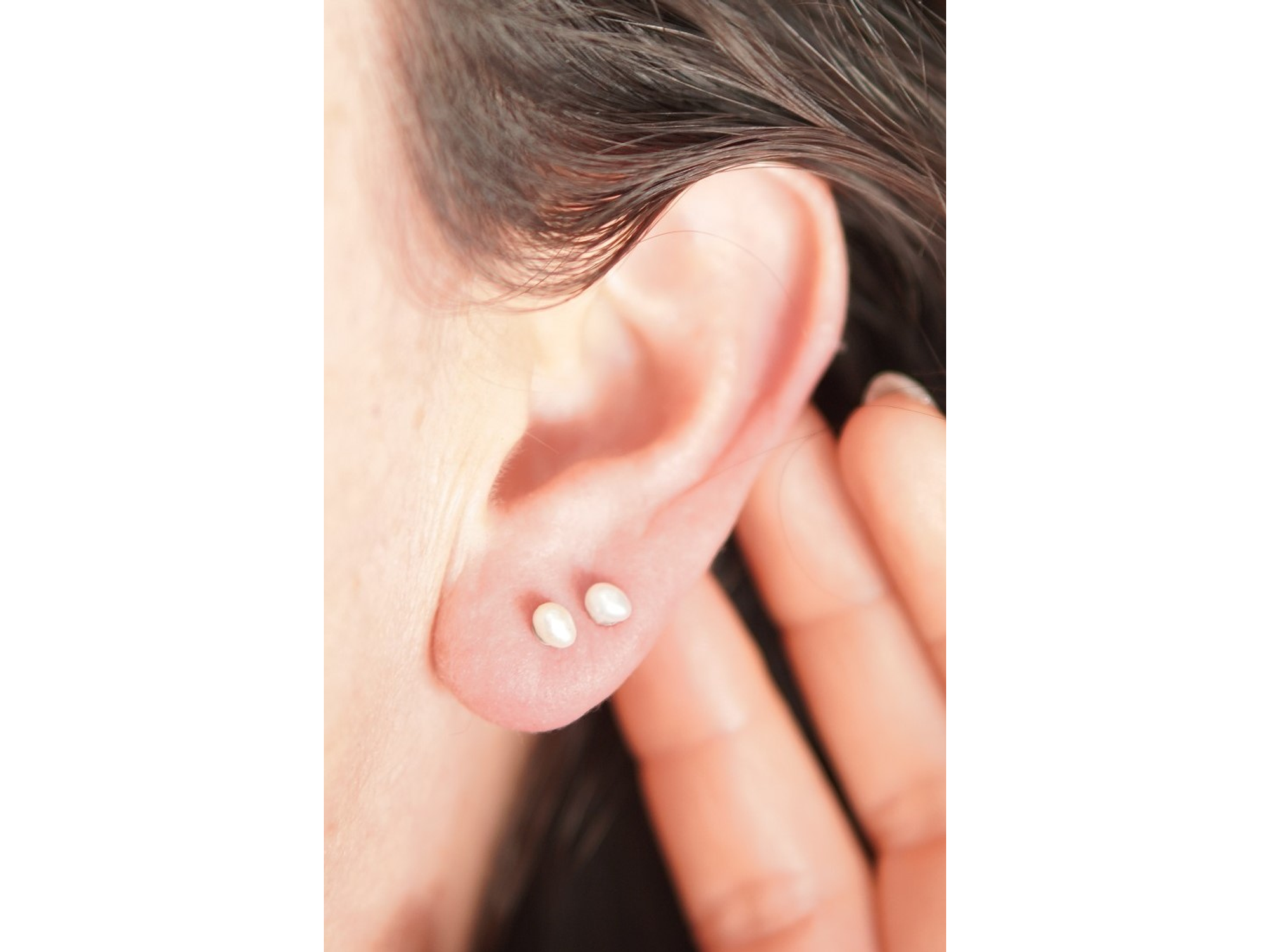 Aros Marisa perlas de rio 3mm titanio ASTM F136 Riviere 3