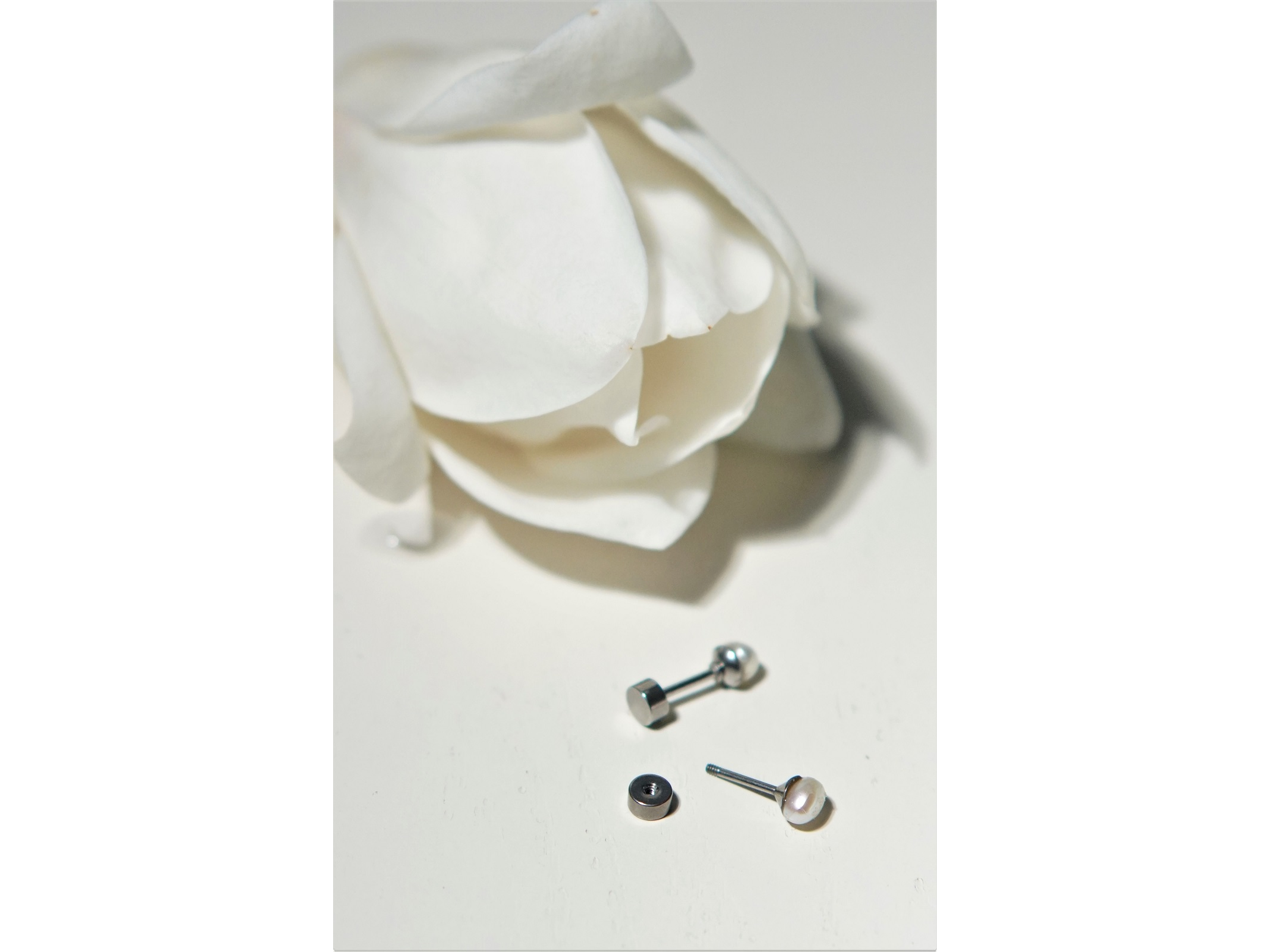 Aros Marisa perlas de rio 3mm titanio ASTM F136 Riviere 5