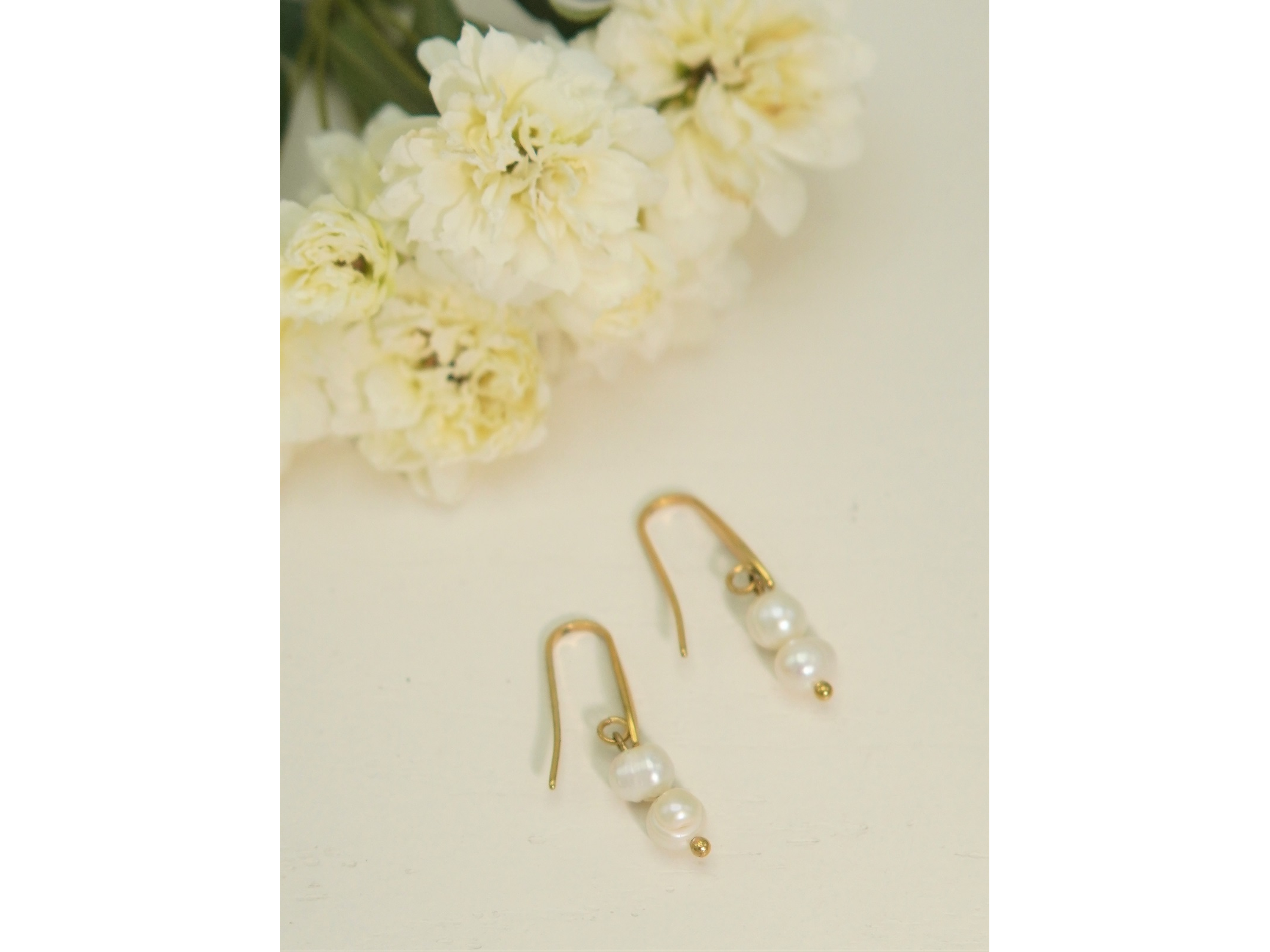 Aros Ula perlas de rio chapadas en oro 18k Riviere 6