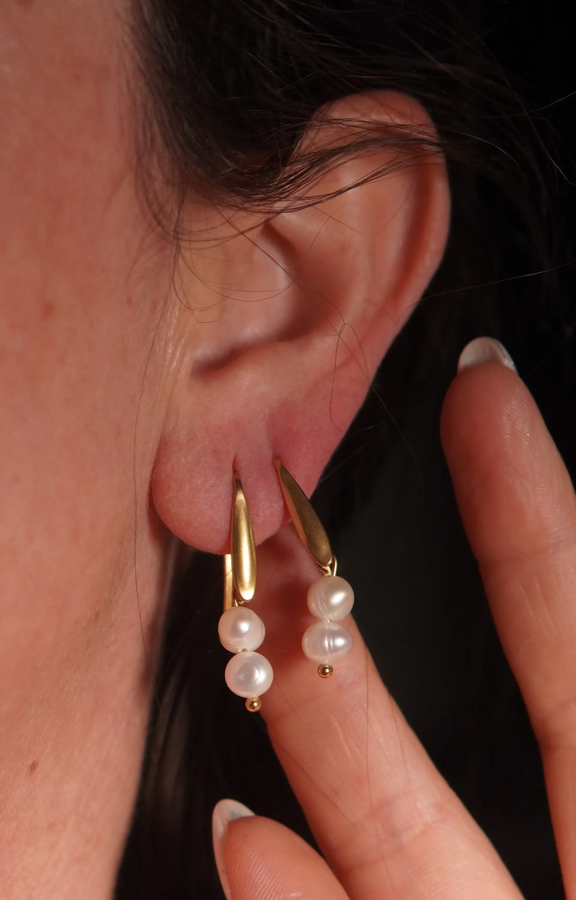 Aros Ula perlas de rio chapadas en oro 18k Riviere 3