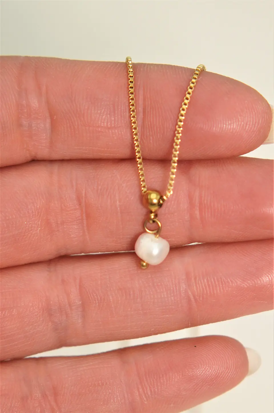 Collar ajustable Nerea perla de rio chapado en oro Riviere 9