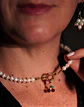 Gargantilla choker Cordelia perlas naturales de rio chapado en oro 18k Riviere - Miniatura 10