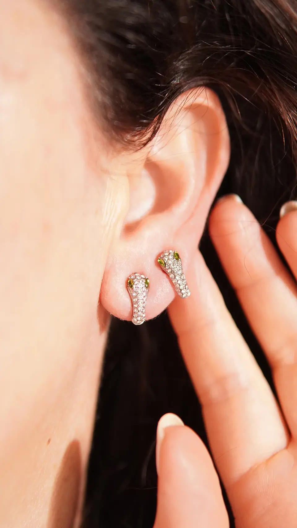 Aros sin perforacion serpiente Cleo clip zirconias verdes 3