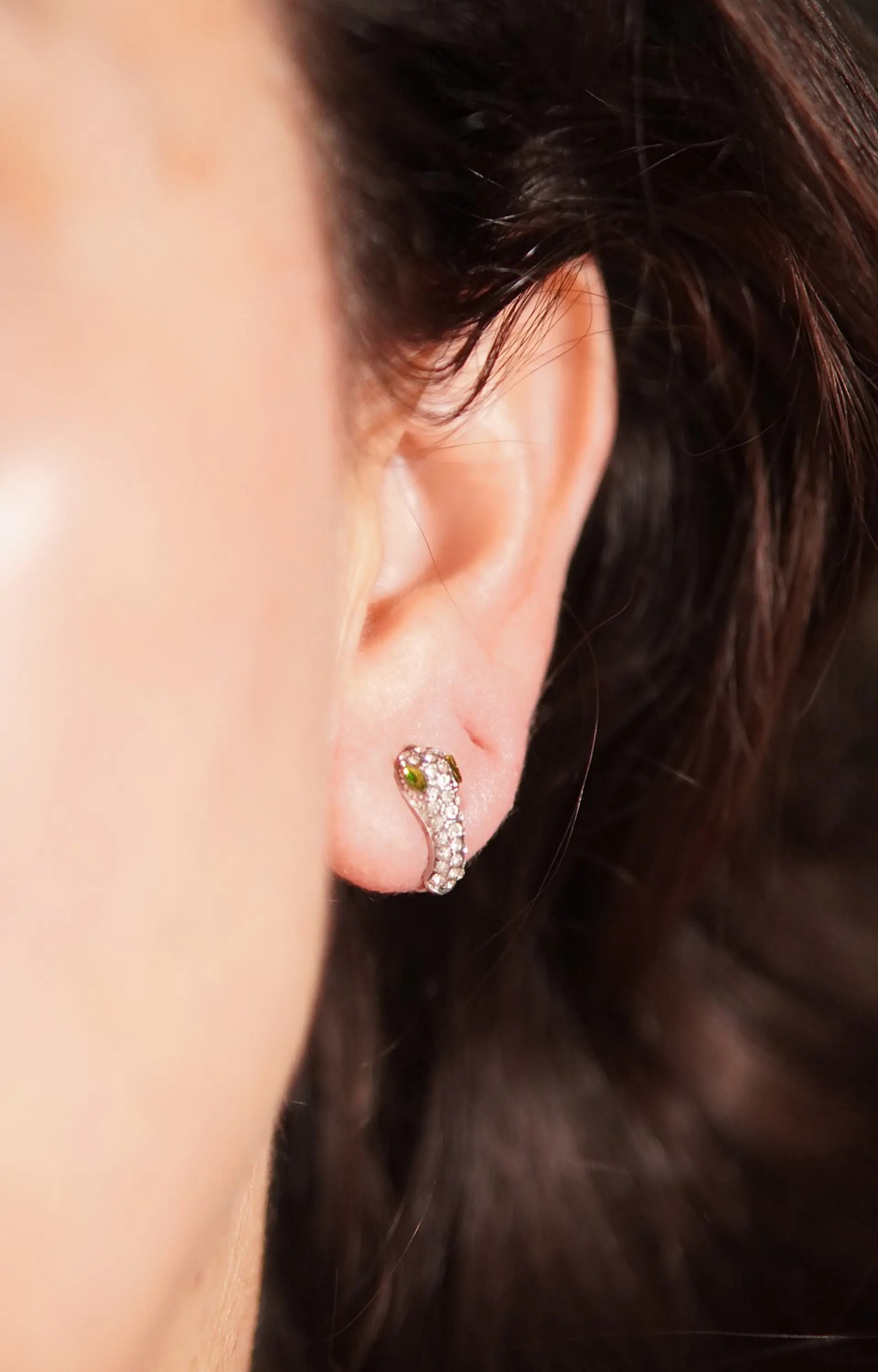 Aros sin perforacion serpiente Cleo clip zirconias verdes 5