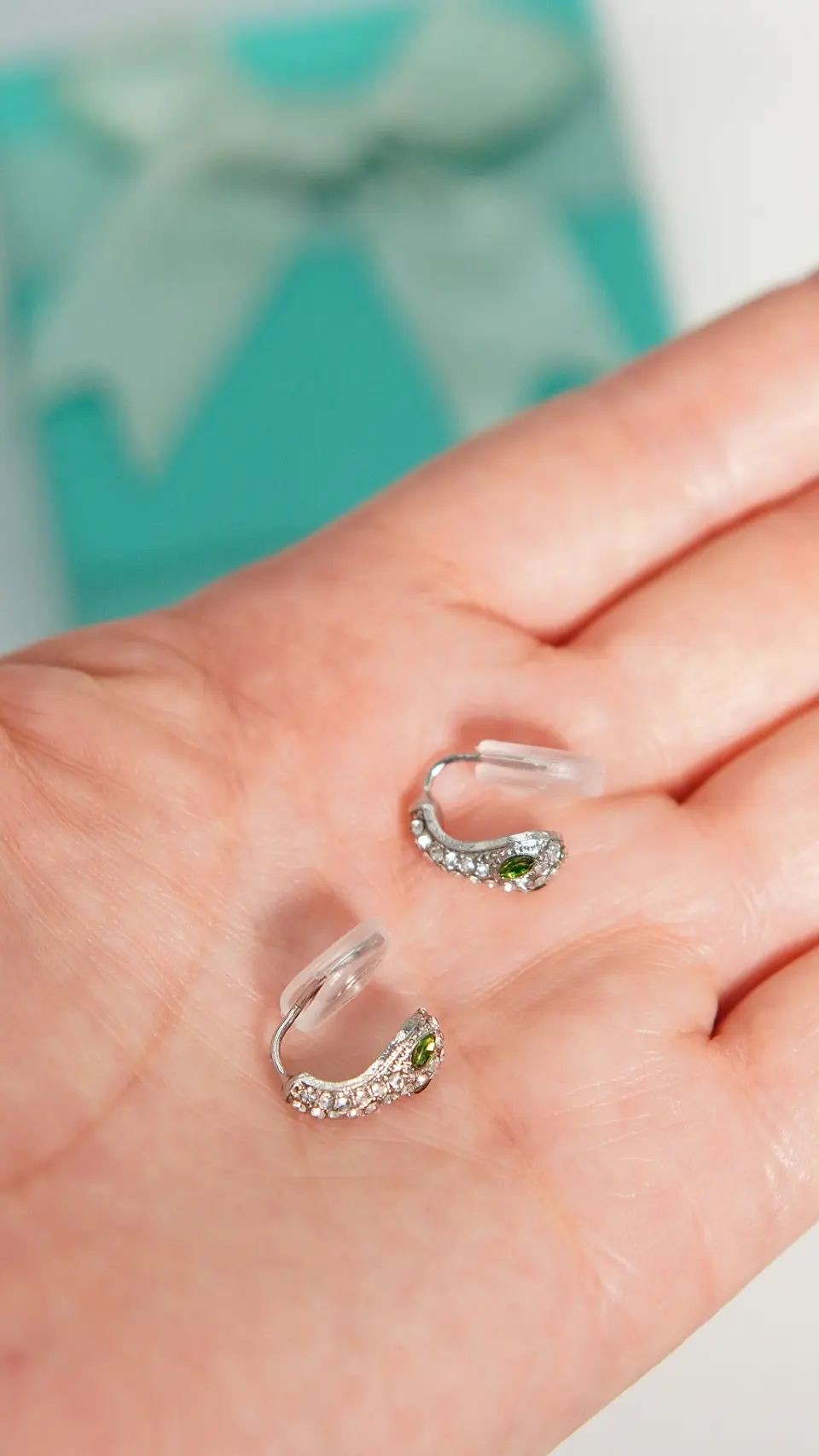 Aros sin perforacion serpiente Cleo clip zirconias verdes 7
