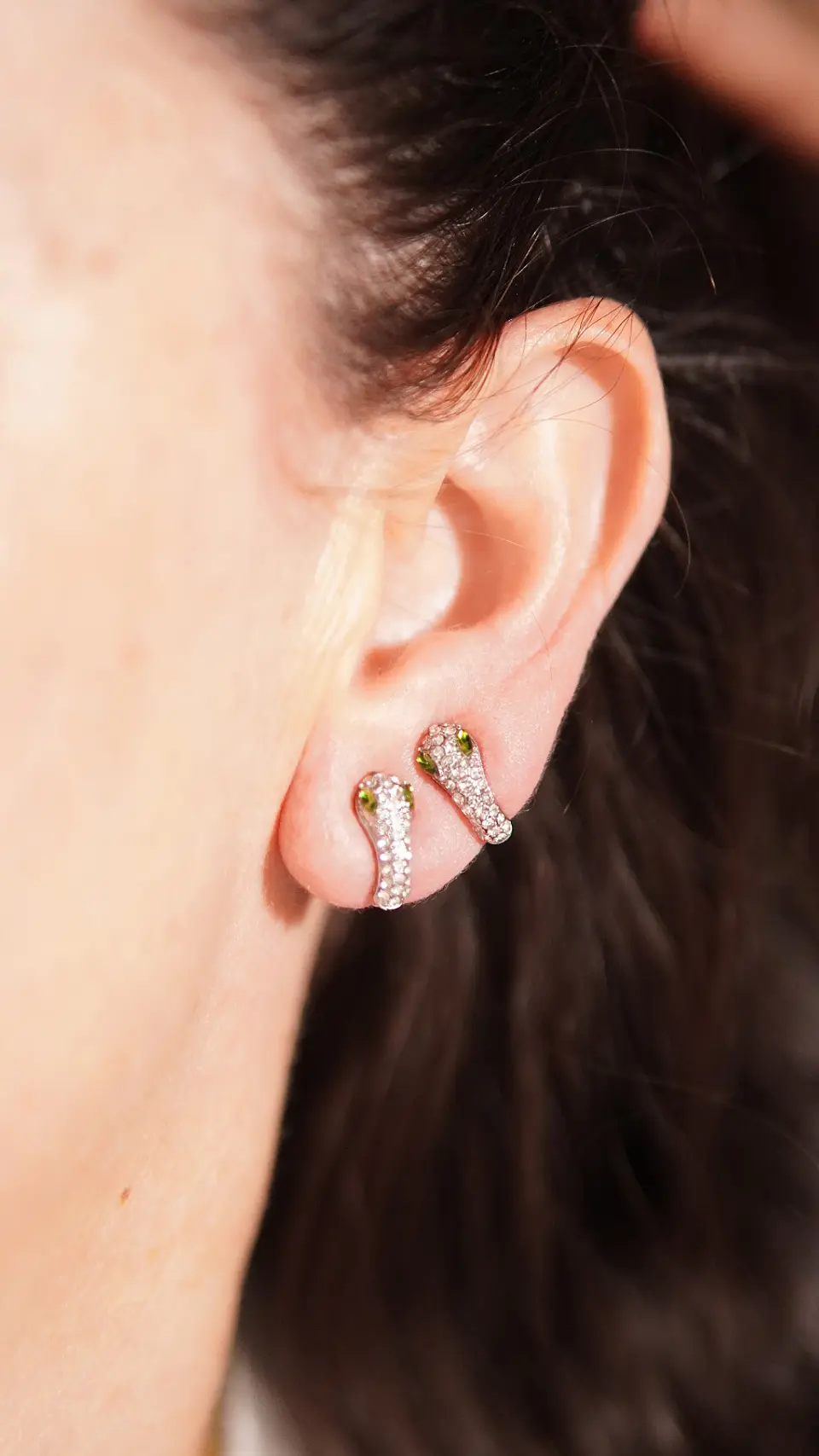 Aros sin perforacion serpiente Cleo clip zirconias verdes 8