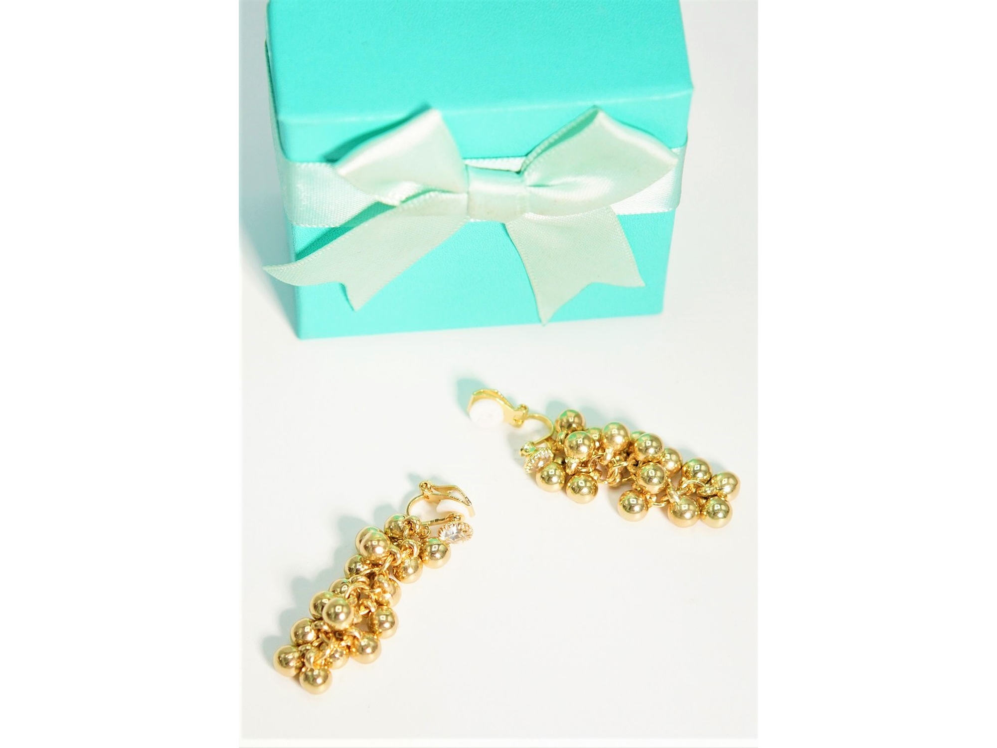 Aros largos Jade sin perforacion esferas cascada chapadas en oro 14k 5