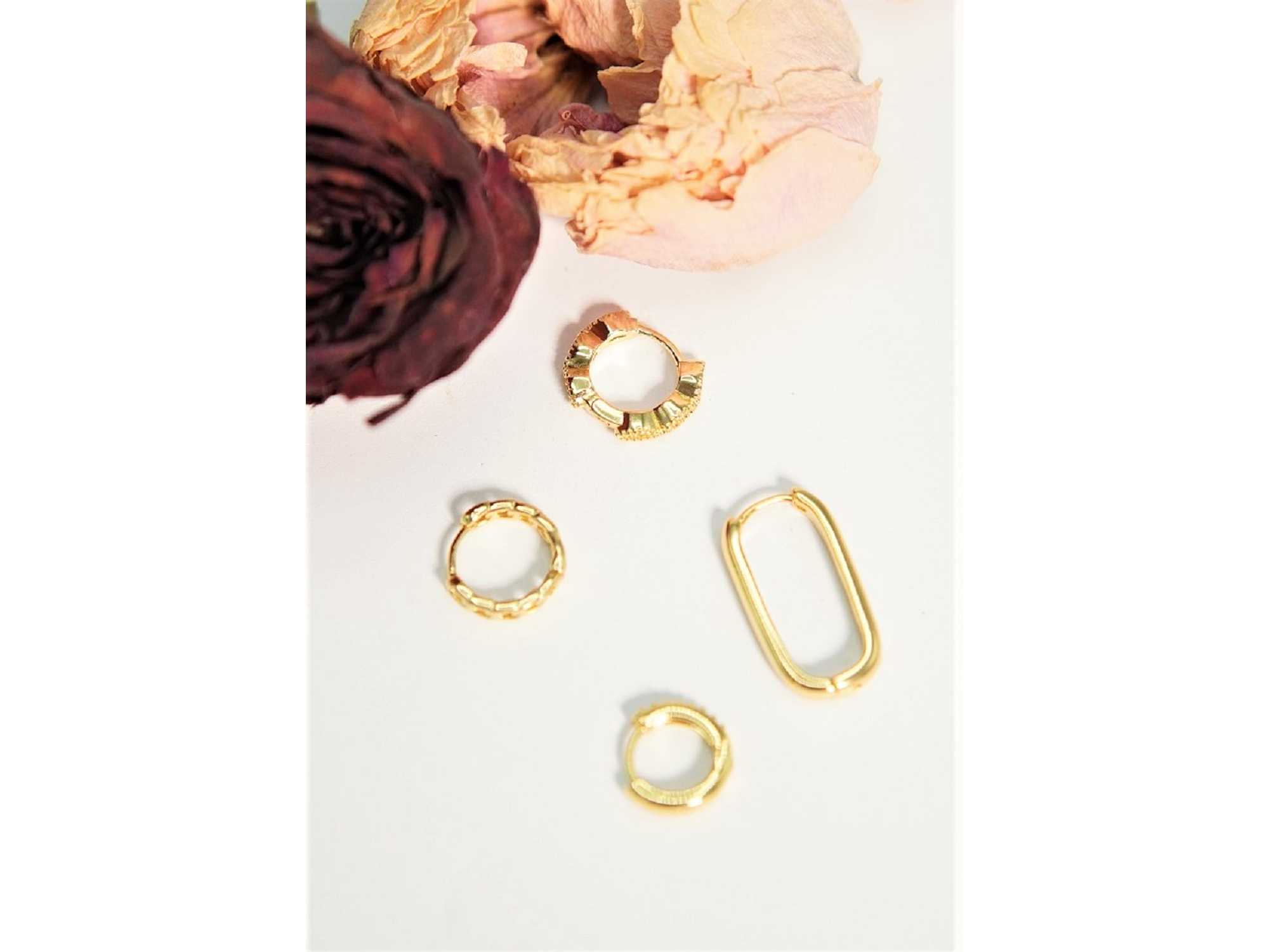 Pack de 4 argollas Gianna chapadas en oro 18k 8