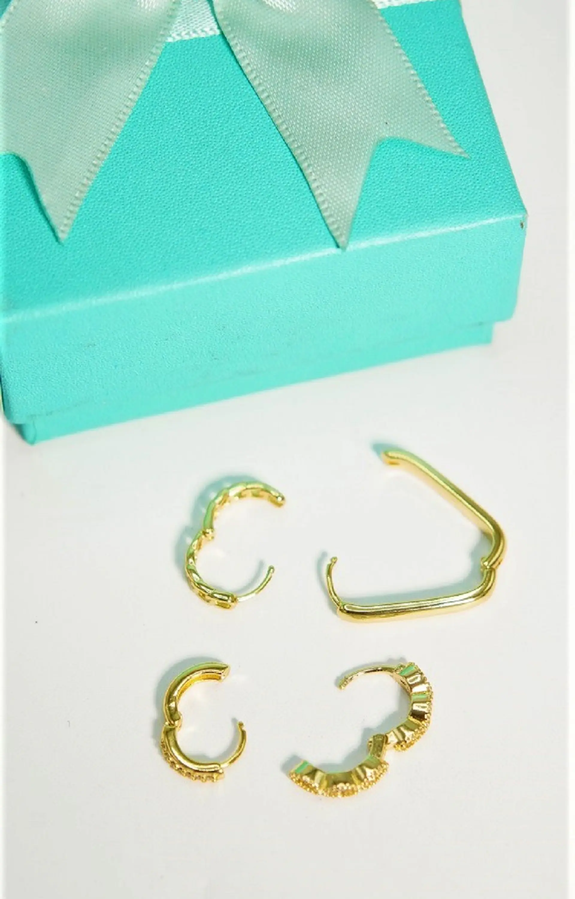 Pack de 4 argollas Gianna chapadas en oro 18k 6