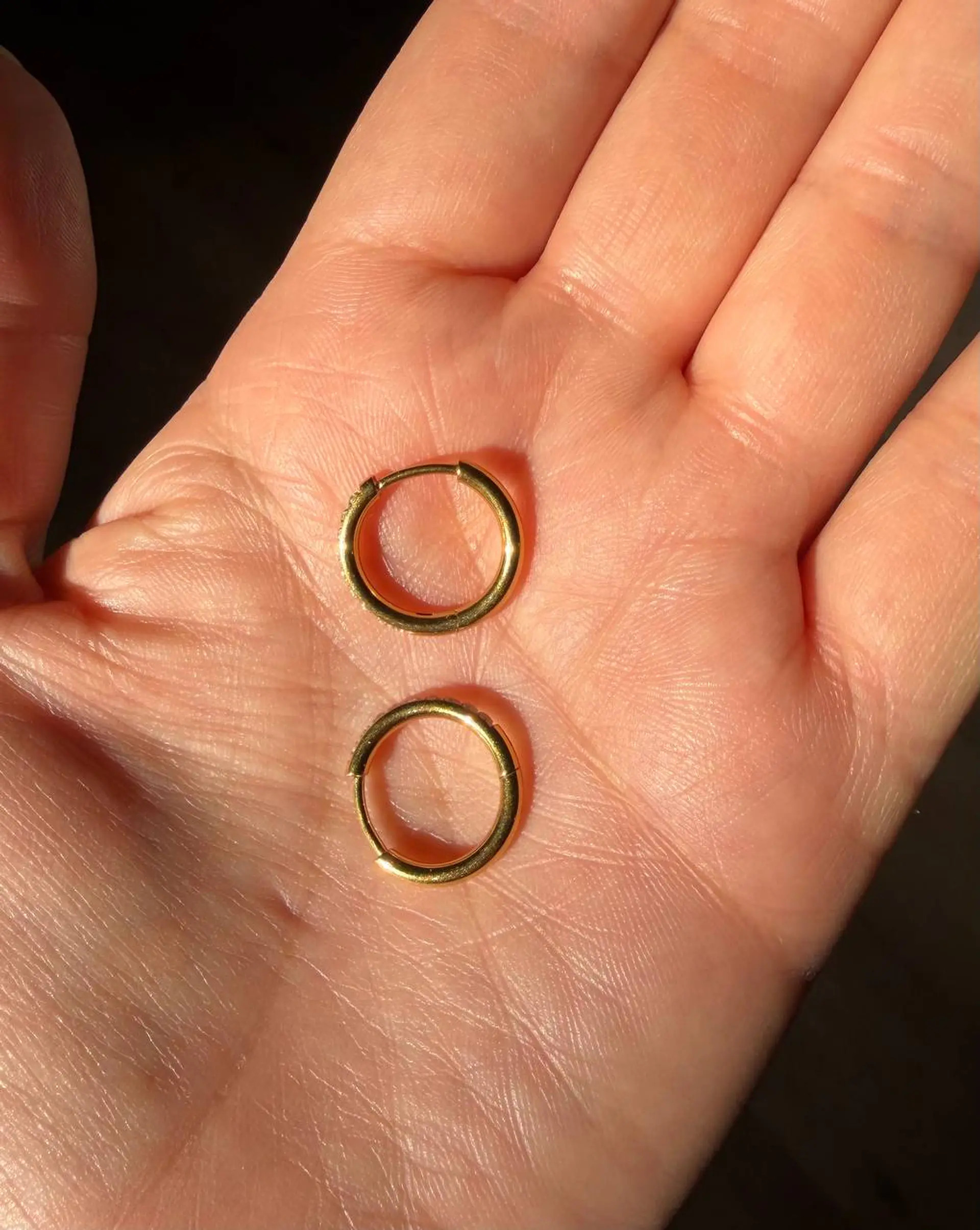Argollas Aura Shine 12mm Titanio Astm F136 Chapado En Oro 18k 5