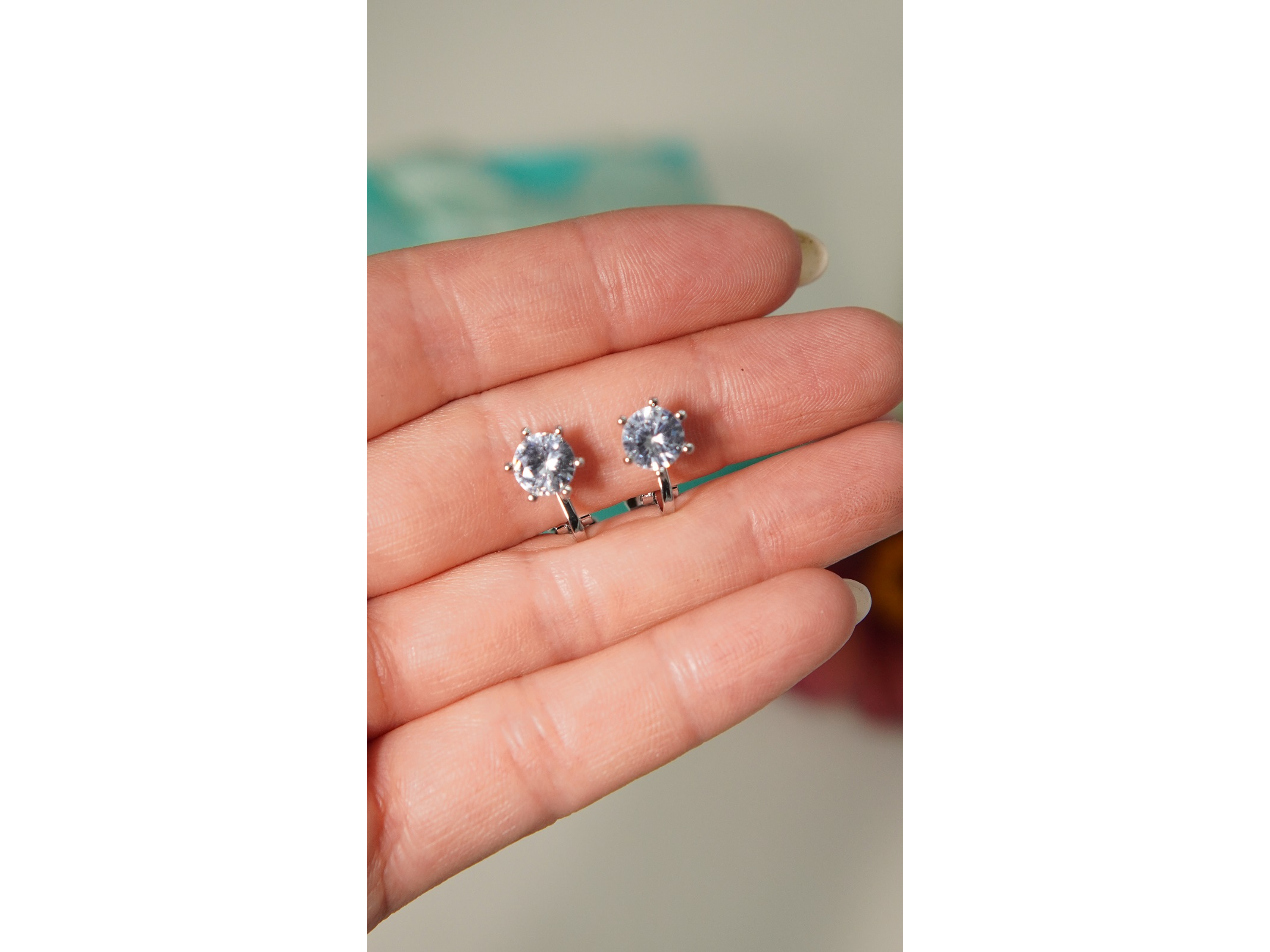 Aros Elizabeth sin perforacion punto de luz elegante plateados 5