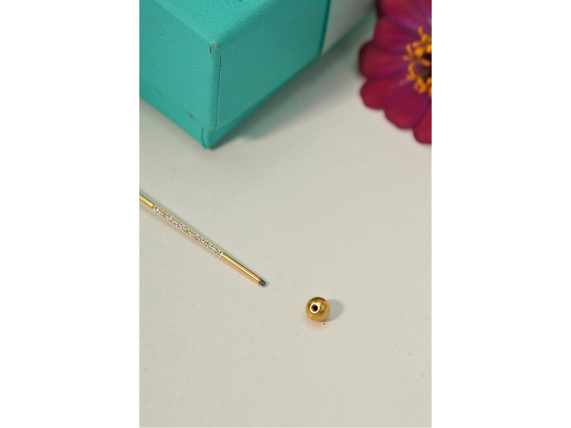 Piercing Industrial 16G Titanio ASTM F-136 Zirconias  7