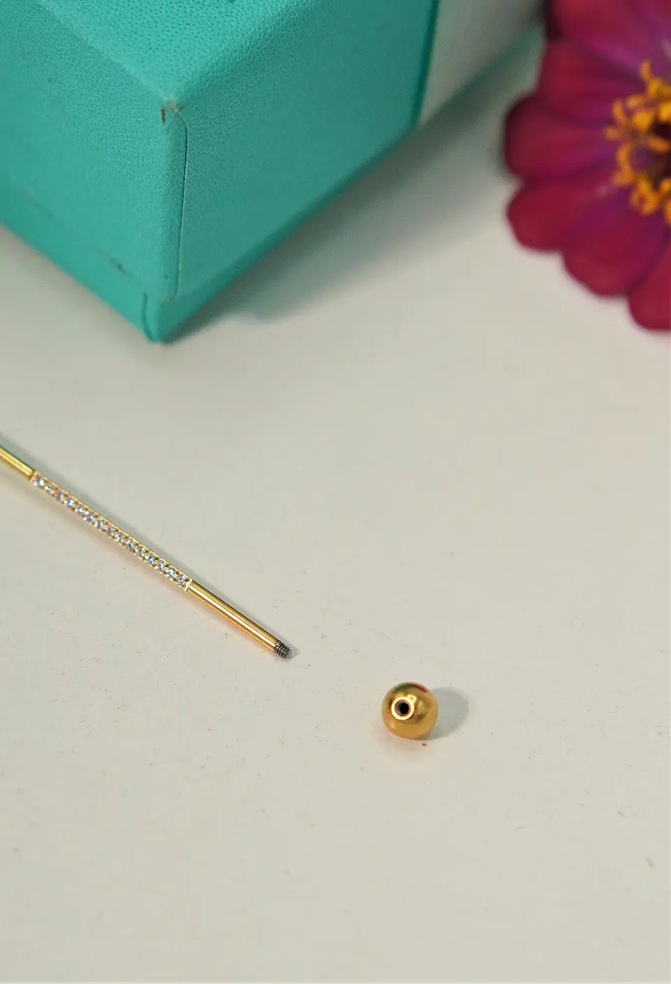 Piercing Industrial Lili 16G Titanio ASTM F-136 Zirconias  7