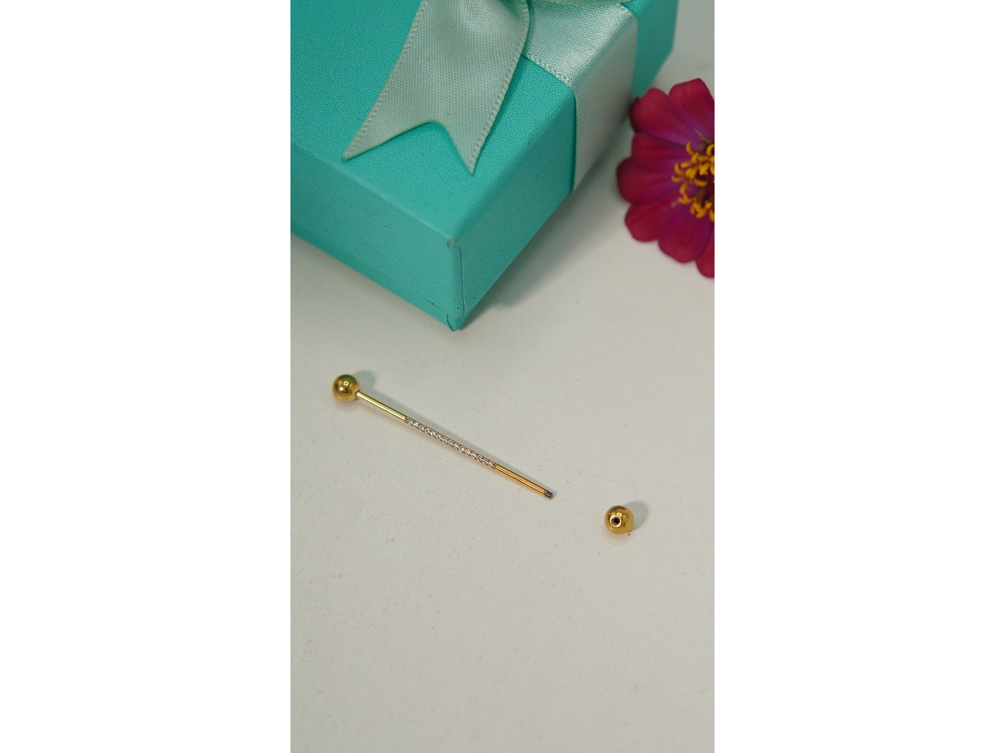 Piercing Industrial 16G Titanio ASTM F-136 Zirconias  9