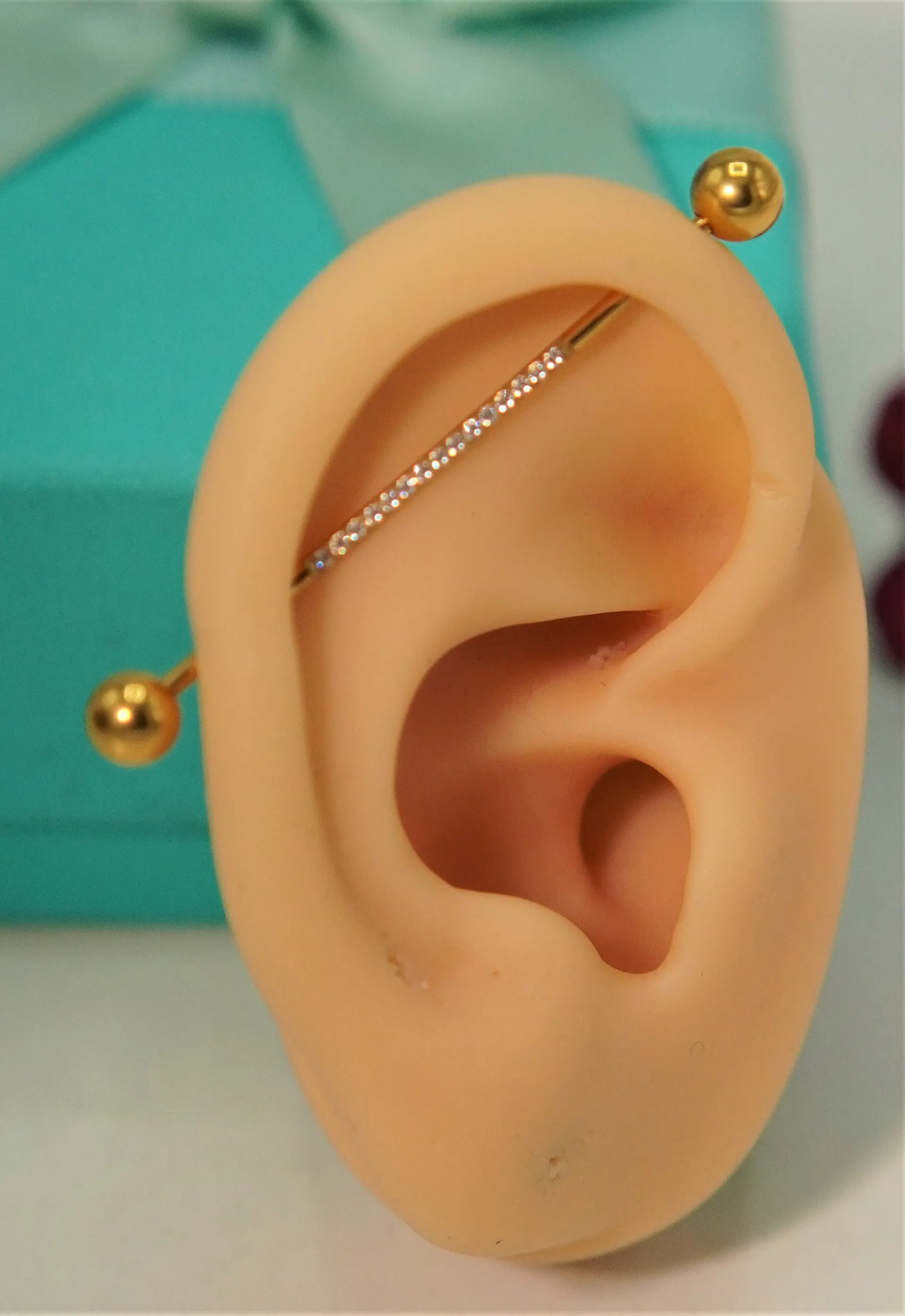 Piercing Industrial Lili 16G Titanio ASTM F-136 Zirconias  2