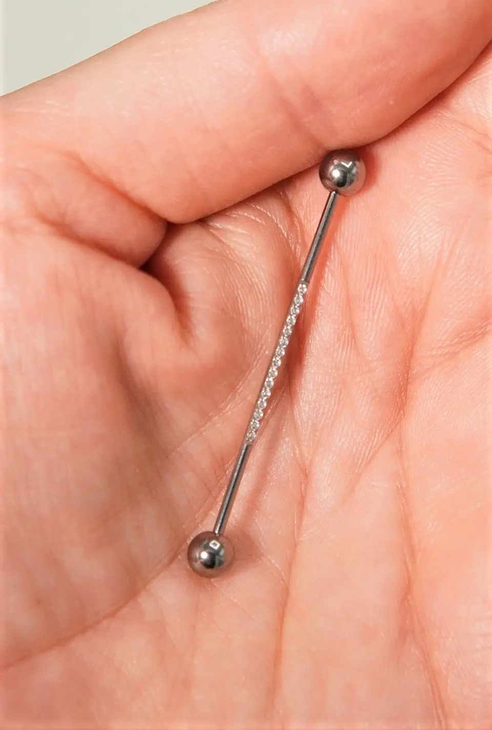 Piercing Industrial Lili Titanio ASTM F-136 Plateado Zirconias 4