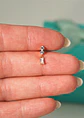 Piercing Ivis labret colgante zirconia 16G Titanio F136 dorado - Miniatura 5