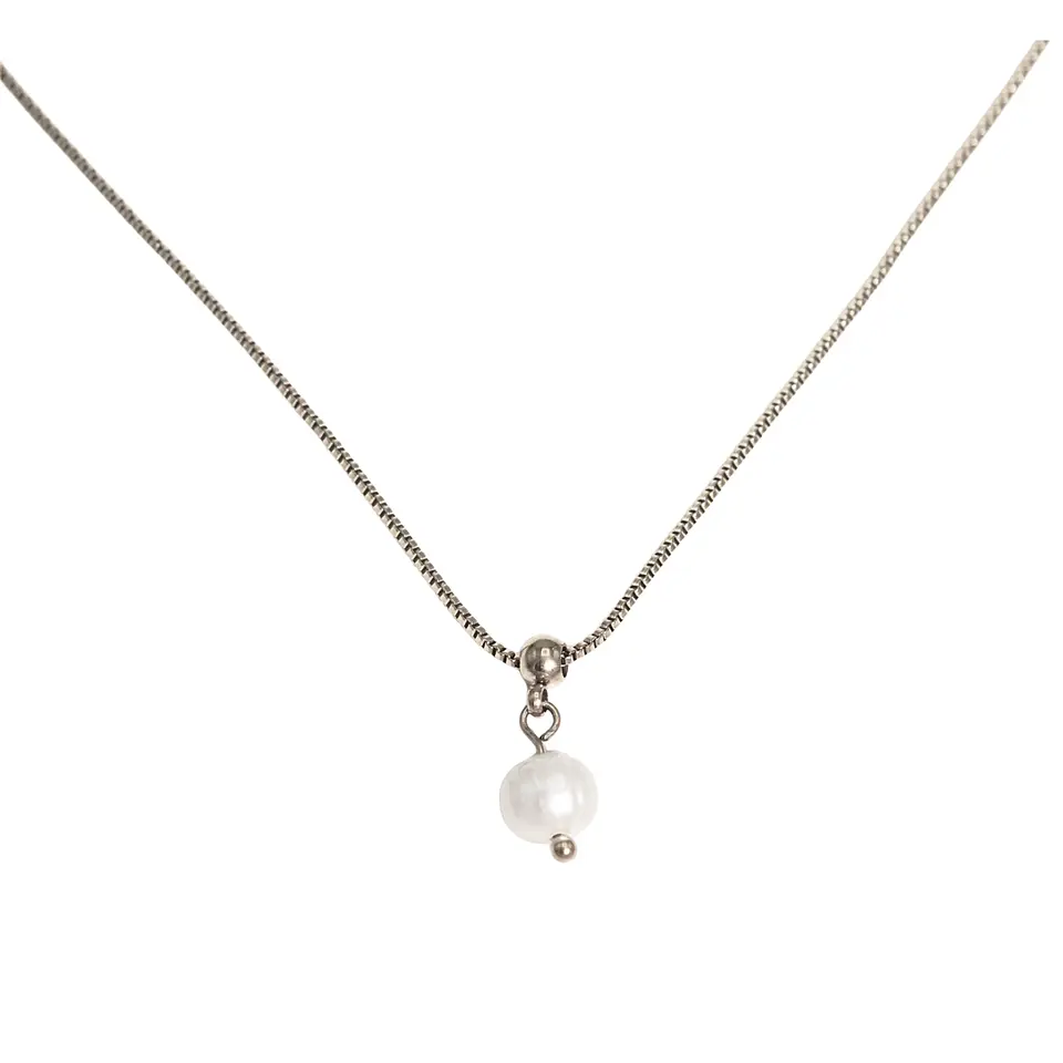 Collar ajustable Nerea perla de rio plateada Riviere 1