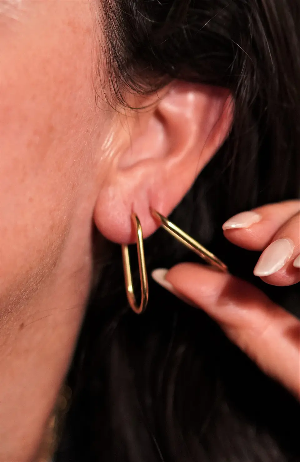 Argollas Aura Ovaladas Doradas Titanio ASTM F136 PVD Oro 18K 20G 2