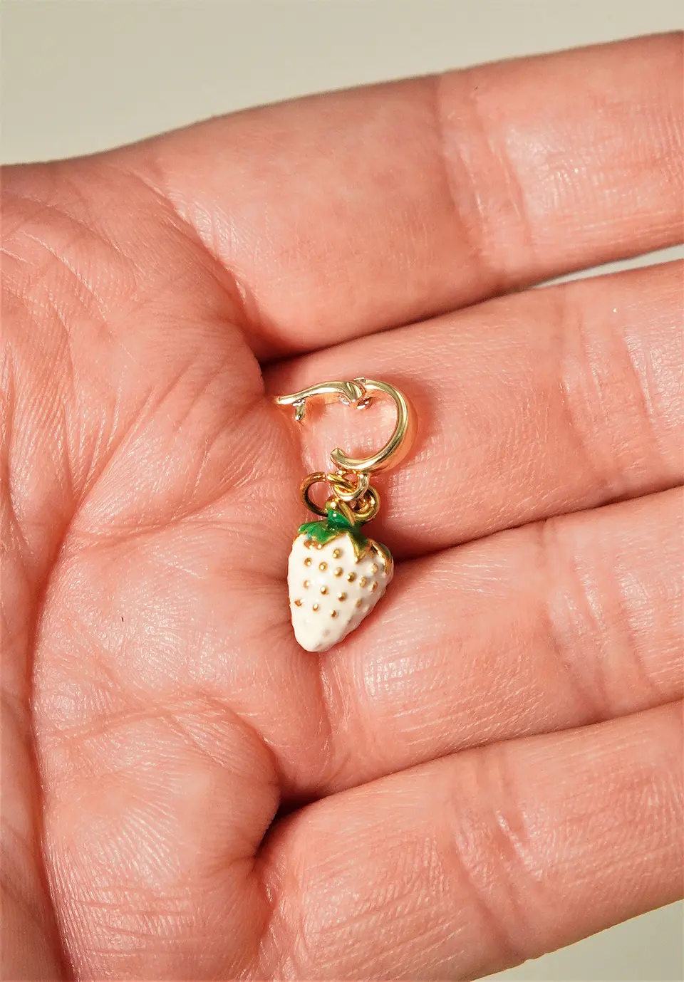 Charm removible Frutilla Blanca Colección Frutería  9