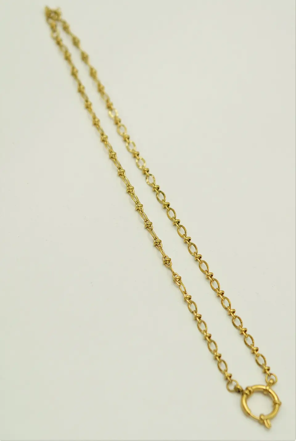 Collar Aleli con Cierre Tipo Timón Chapado en Oro | Colección Frutería 6