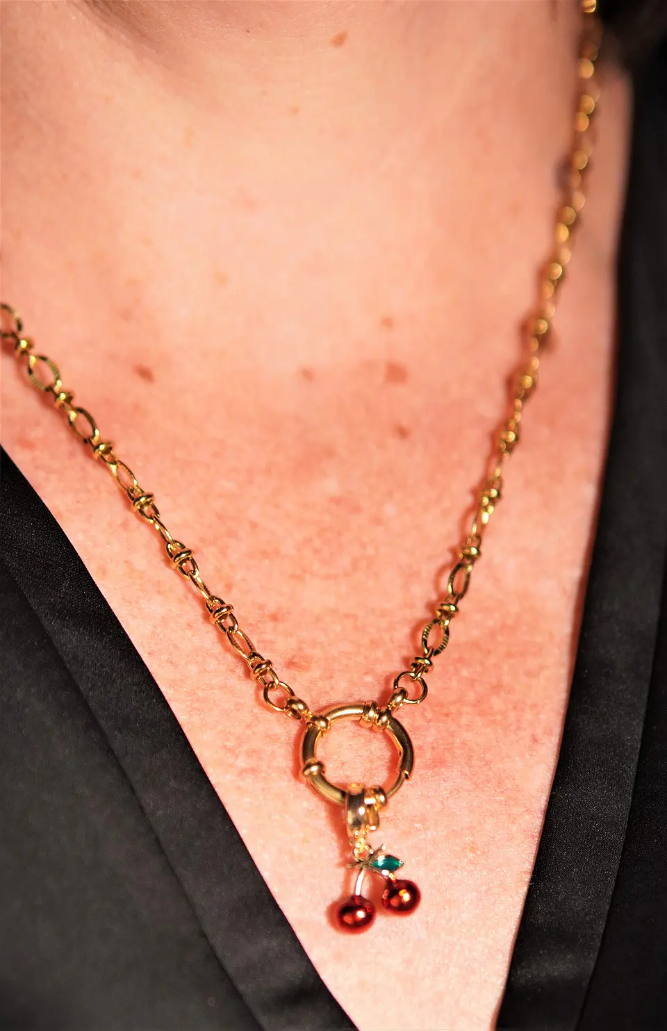Collar Aleli con Cierre Tipo Timón Chapado en Oro | Colección Frutería 7