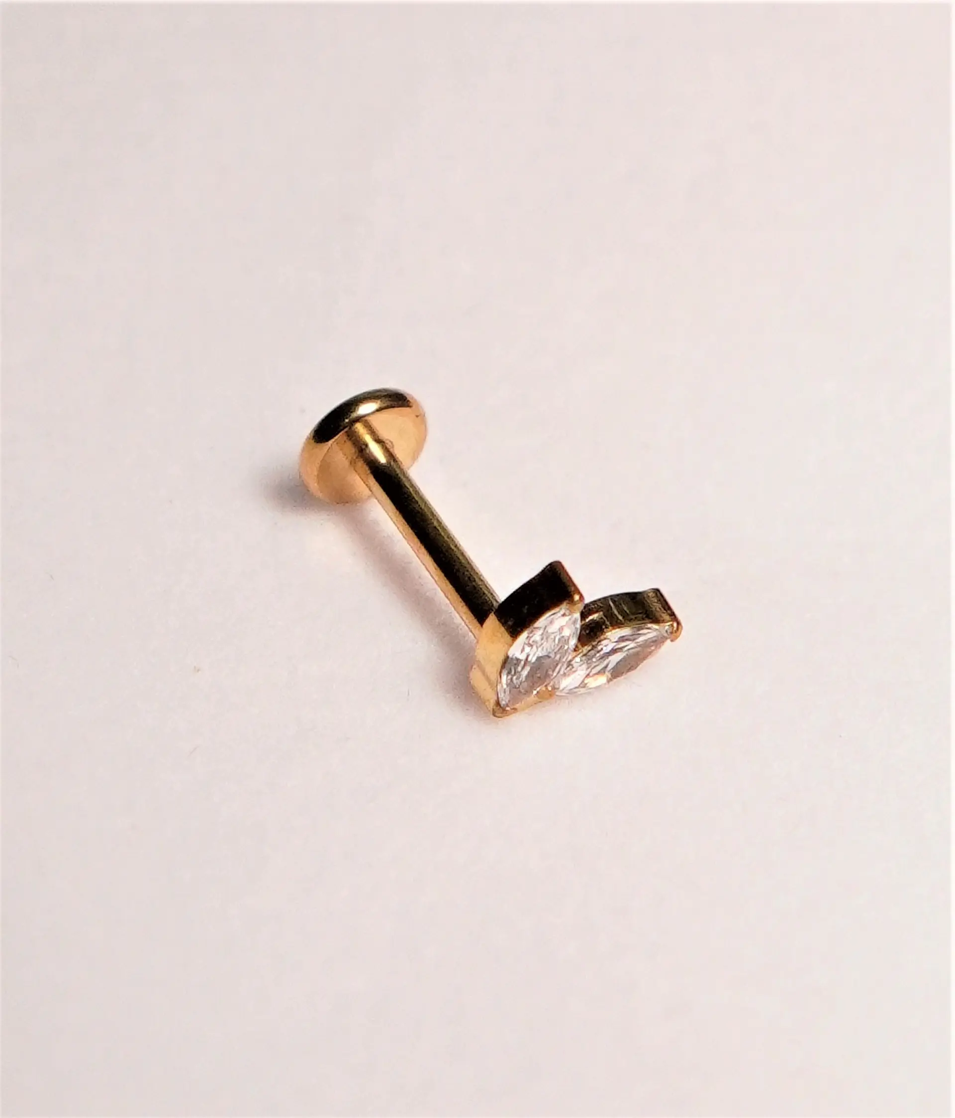 Piercing Alba Labret 16g barra 8mm Titanio PVD En Oro 18k 9