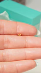 Piercing labret Zoe titanio F136 8mm 16G PVD Oro 18k - Miniatura 5