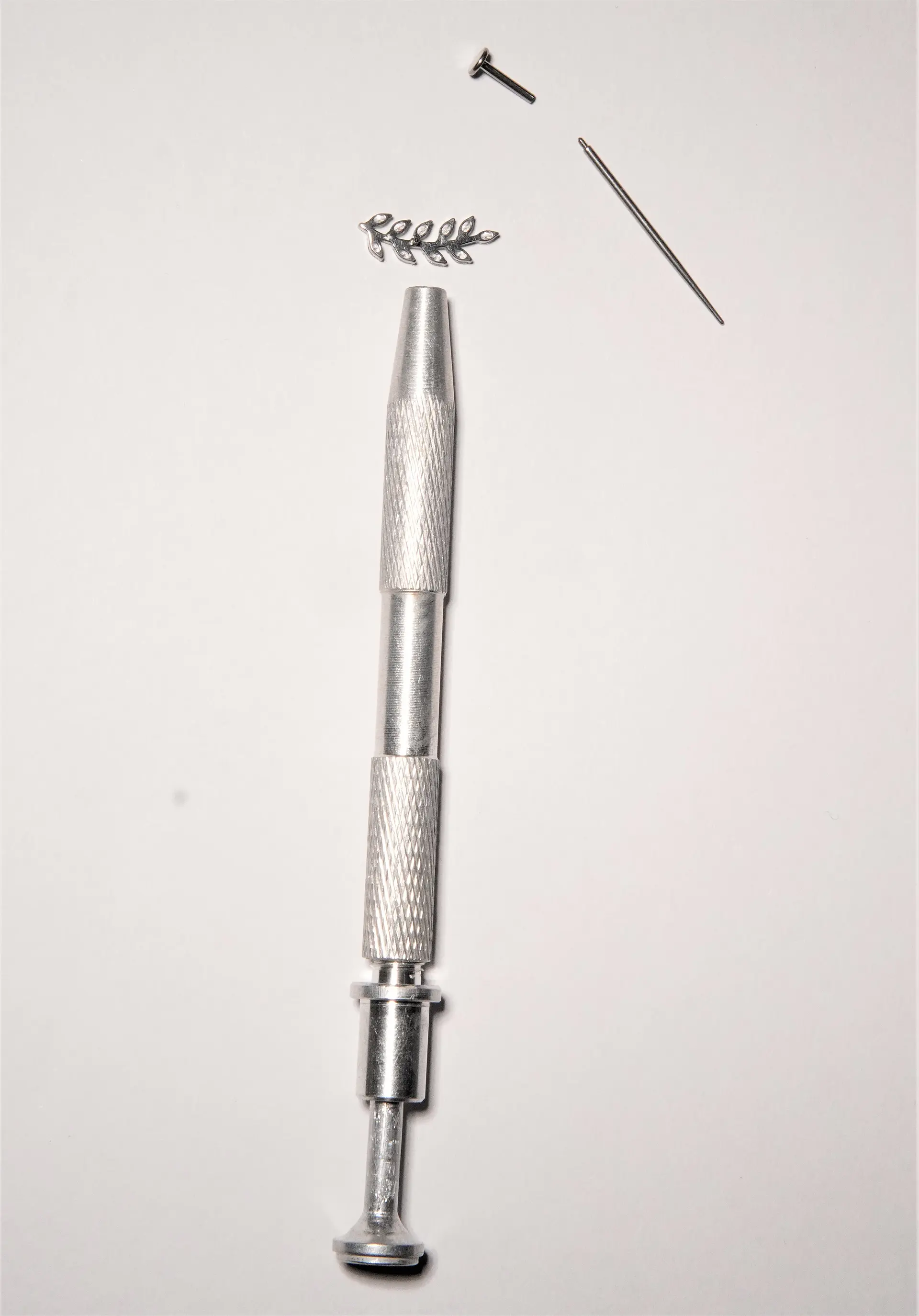 Kit Profesional Juma PRO 16G para Cambiar Piercing Guía de Insercion + Pinza de Precision 3