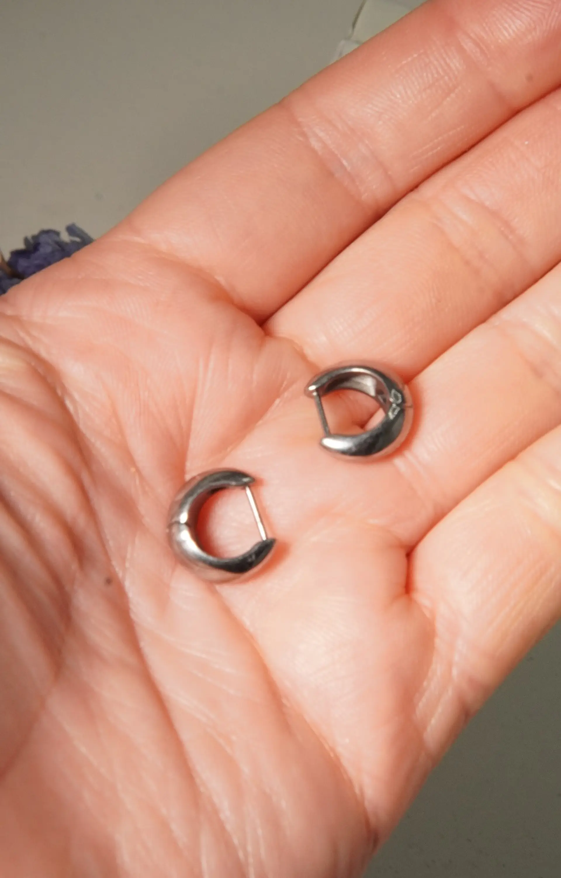 Argollas Camila chunky 20G 8MM titanio ASTM F136 7