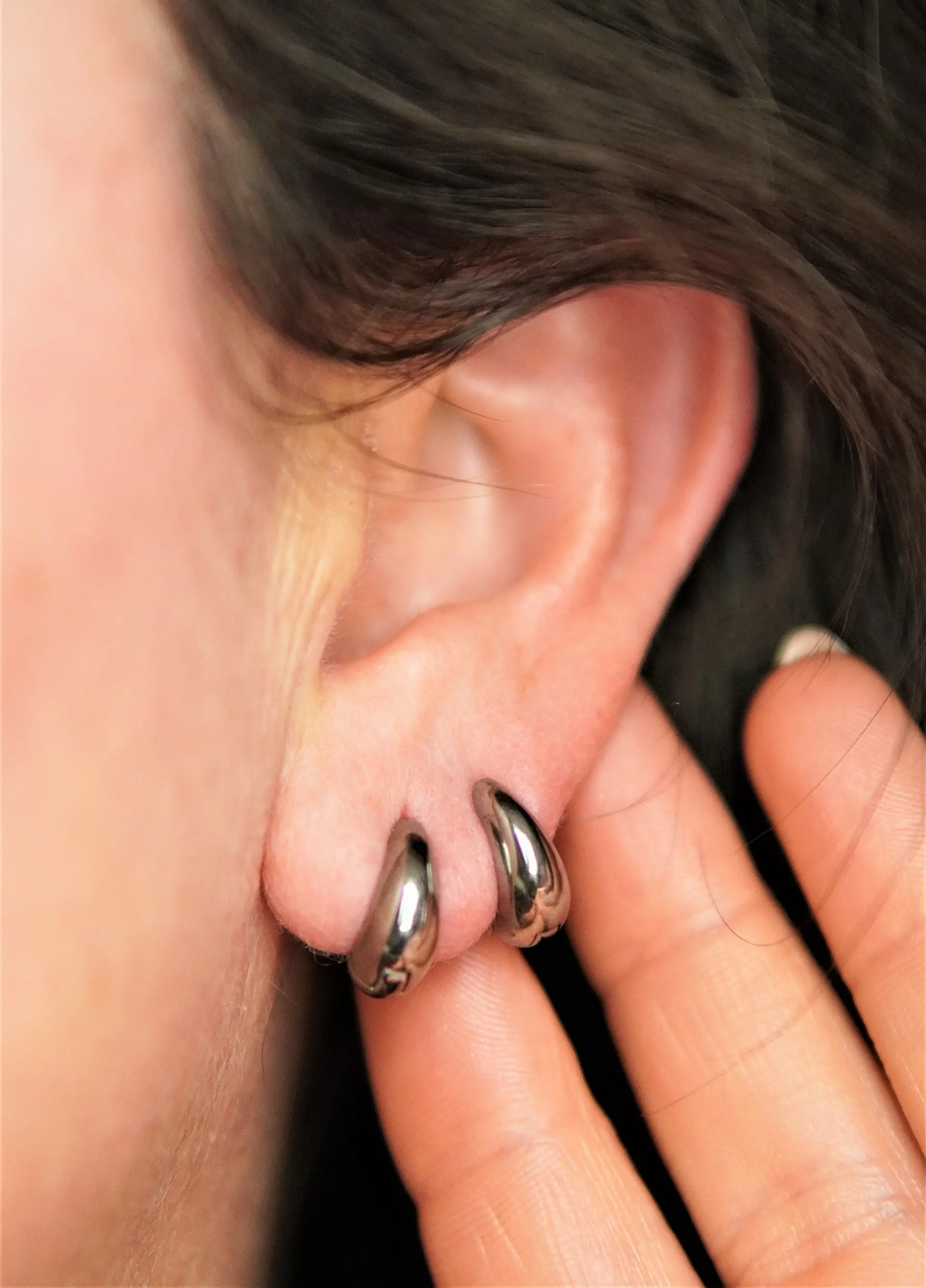 Argollas Camila chunky 20G 8MM titanio ASTM F136 6