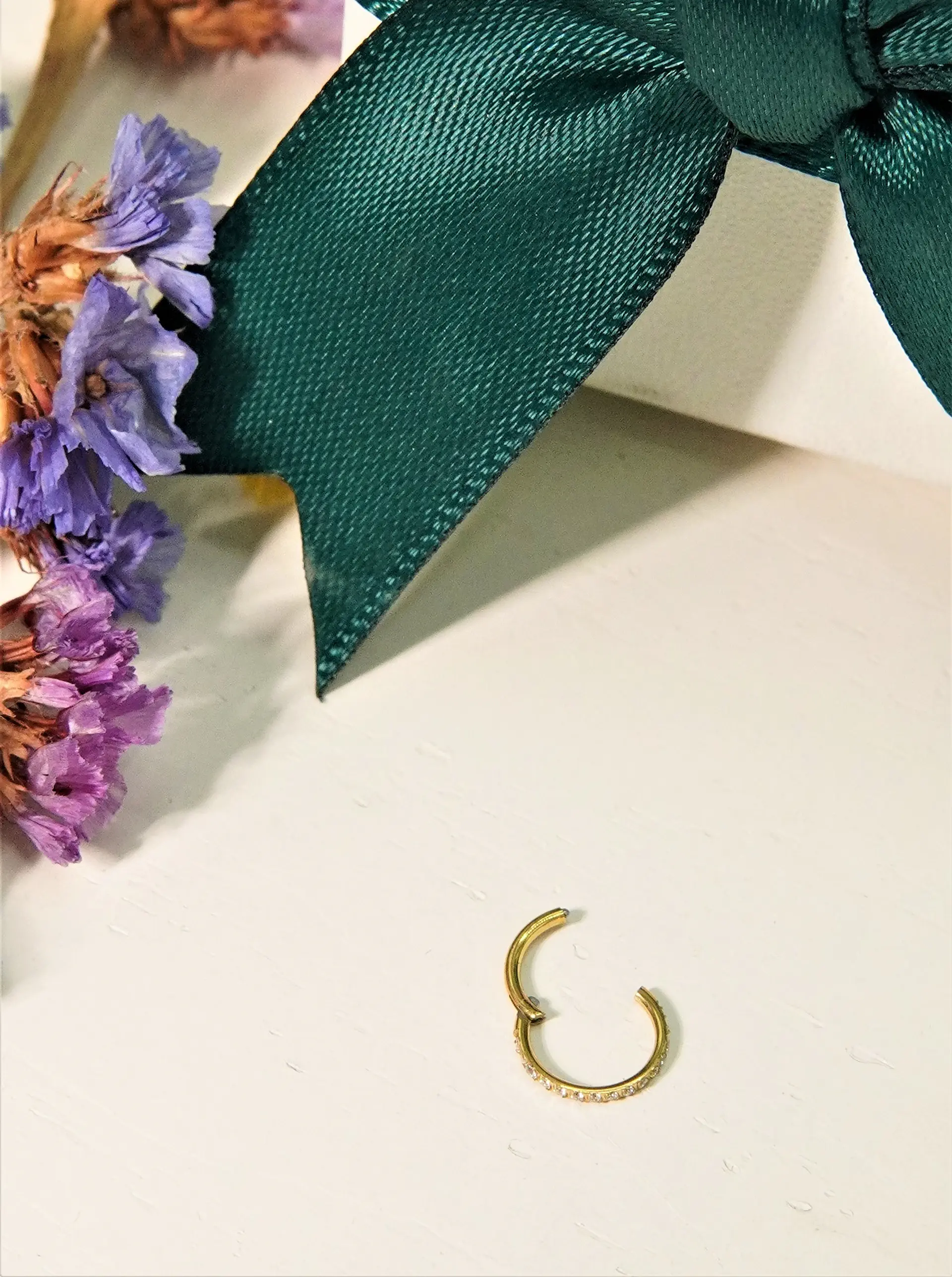 Piercing Argolla Emma 20G 6mm Titanio PVD Oro 18k 7